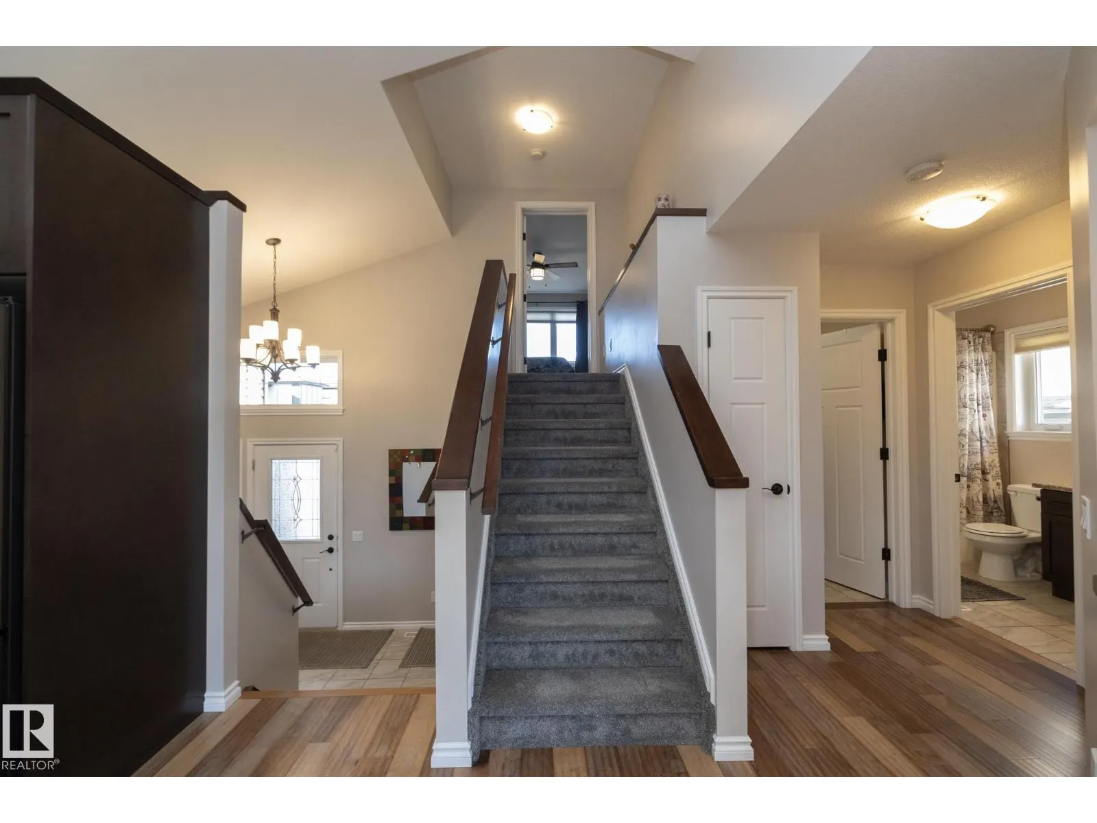 53 SANDALWOOD PL