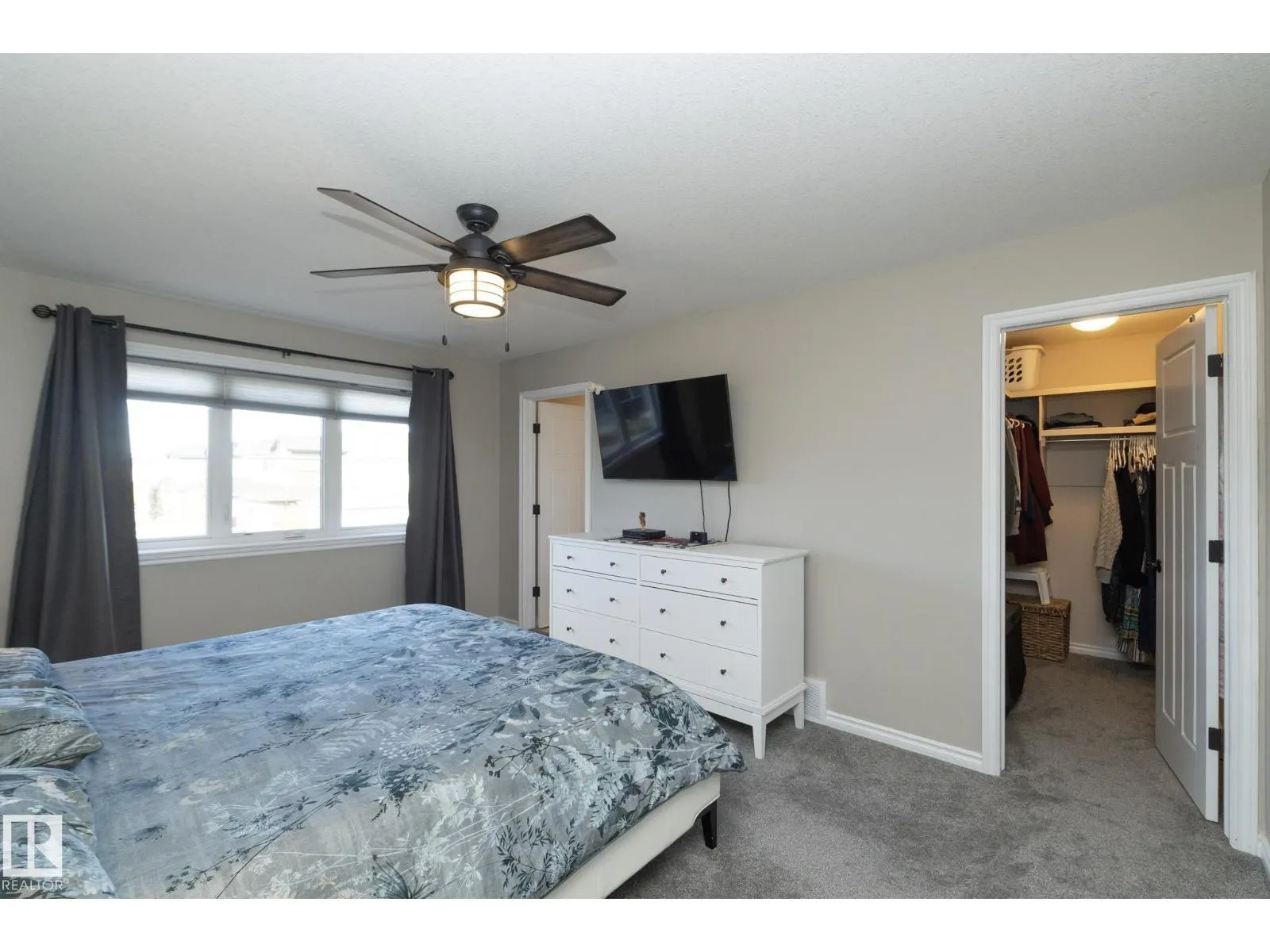 53 SANDALWOOD PL