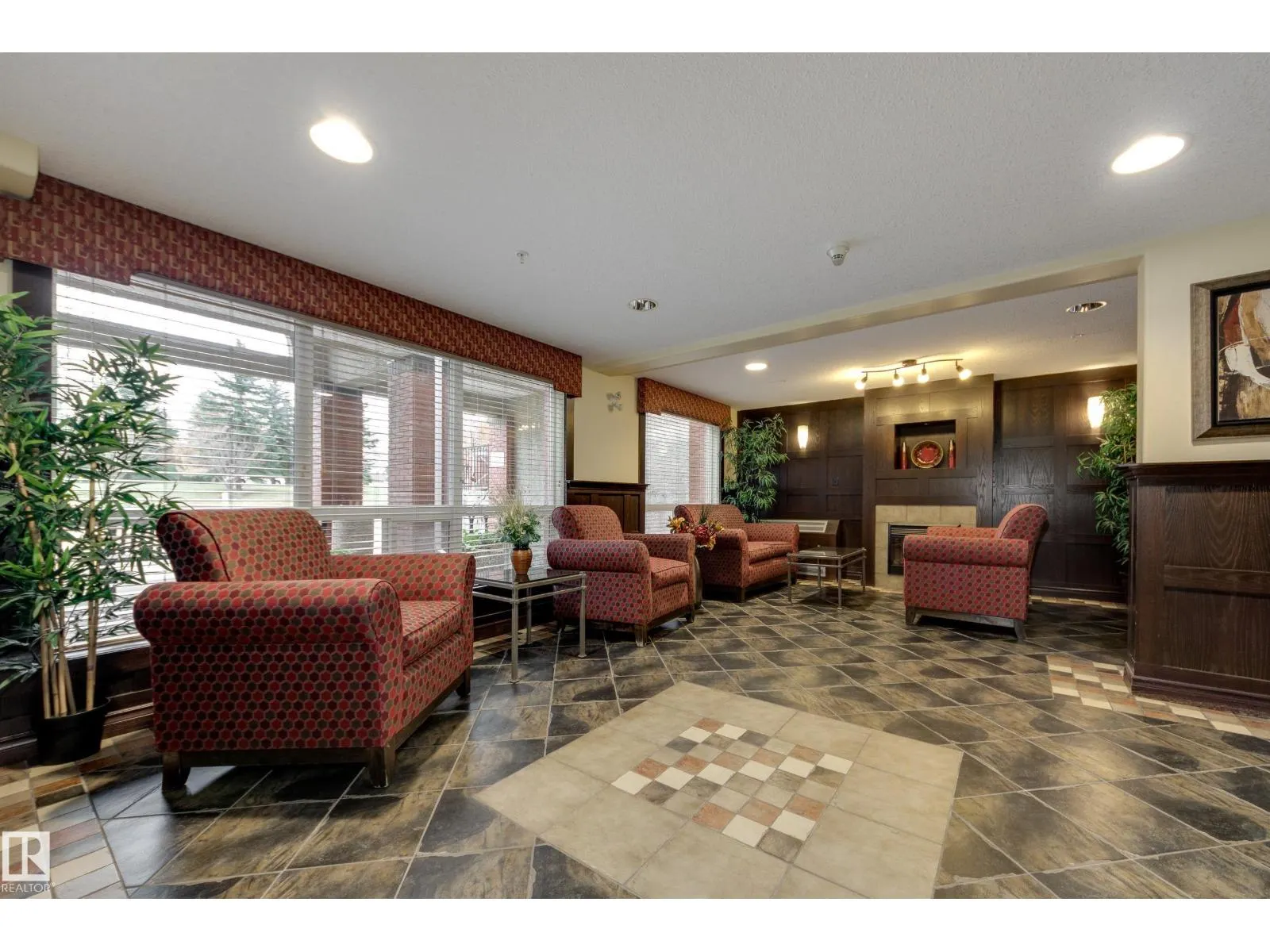 #216 7510 89 ST NW