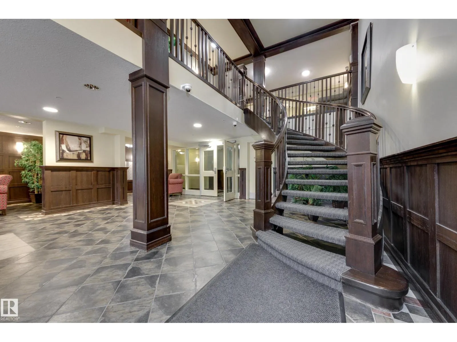 #216 7510 89 ST NW