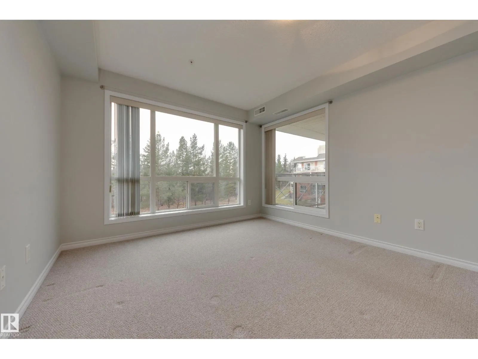 #216 7510 89 ST NW