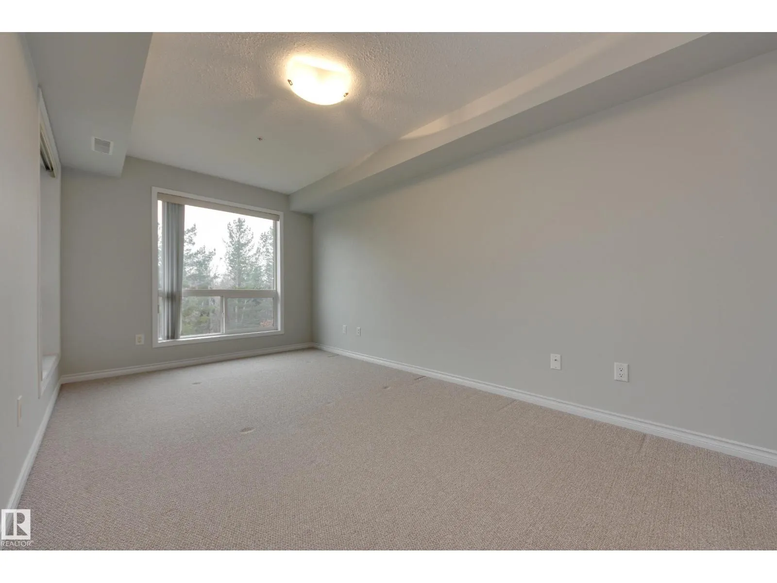 #216 7510 89 ST NW