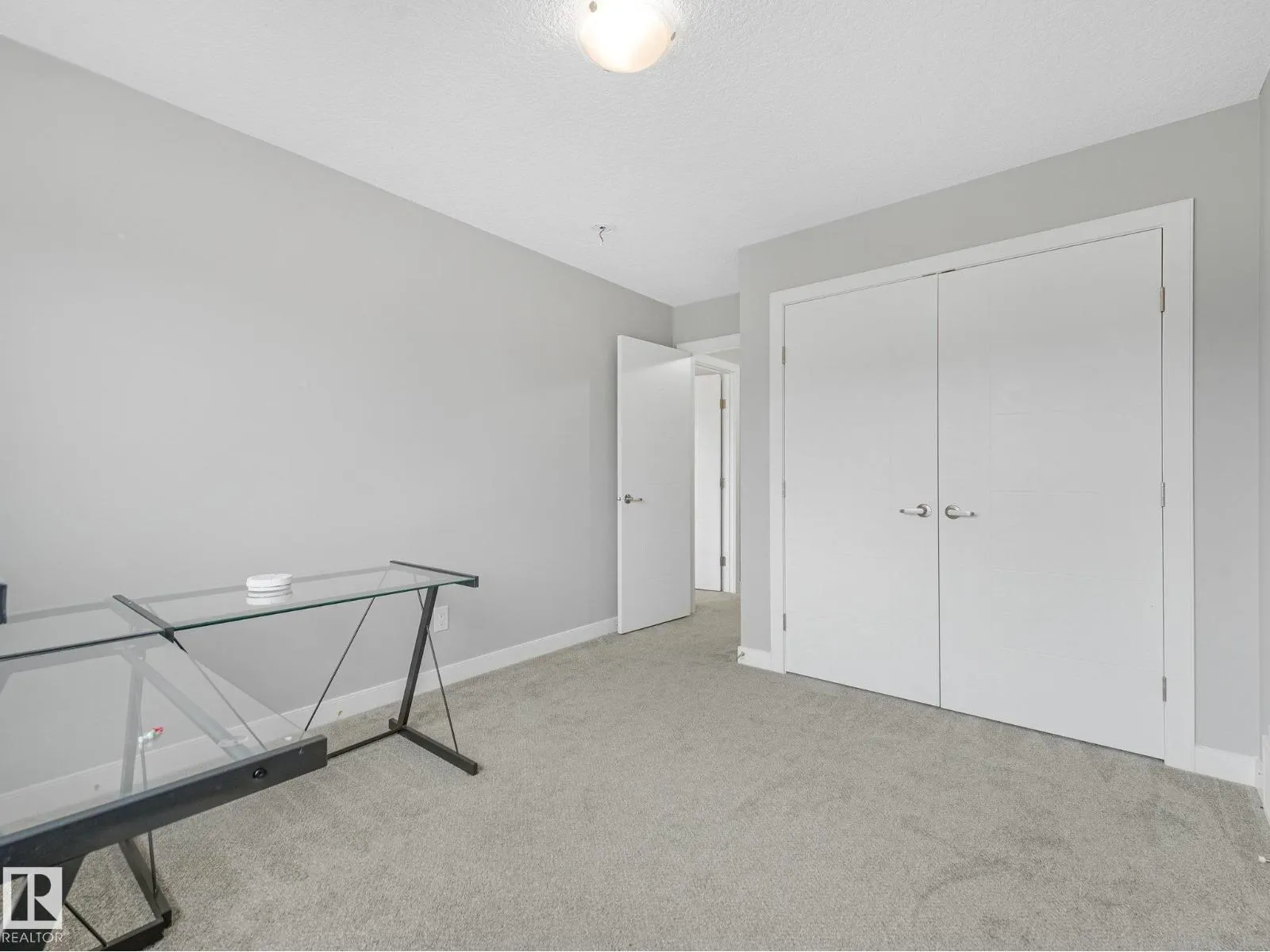1711 201 ST NW