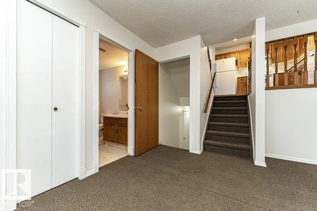 242 KIRKWOOD AV NW