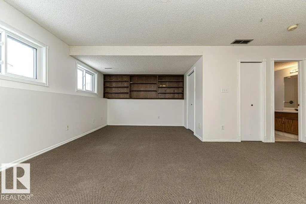242 KIRKWOOD AV NW
