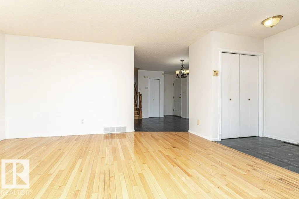 242 KIRKWOOD AV NW