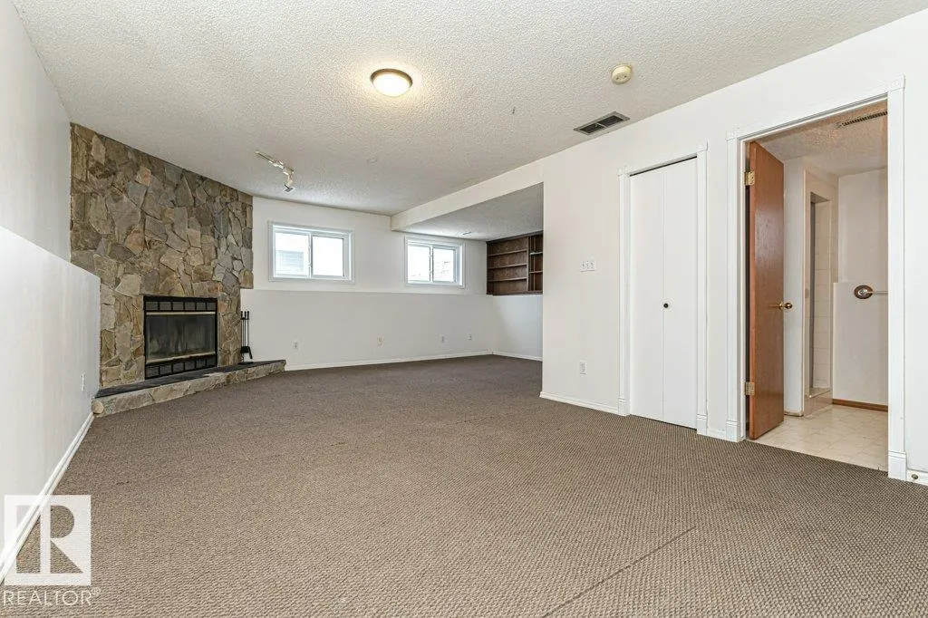 242 KIRKWOOD AV NW