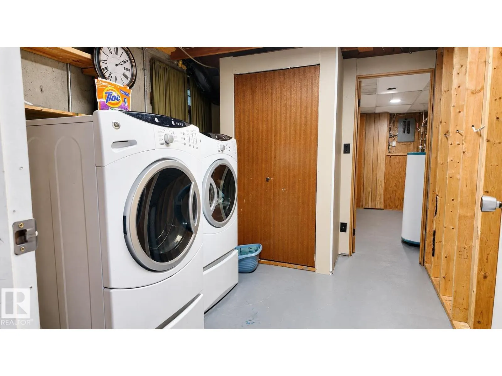 16608 109 ST NW
