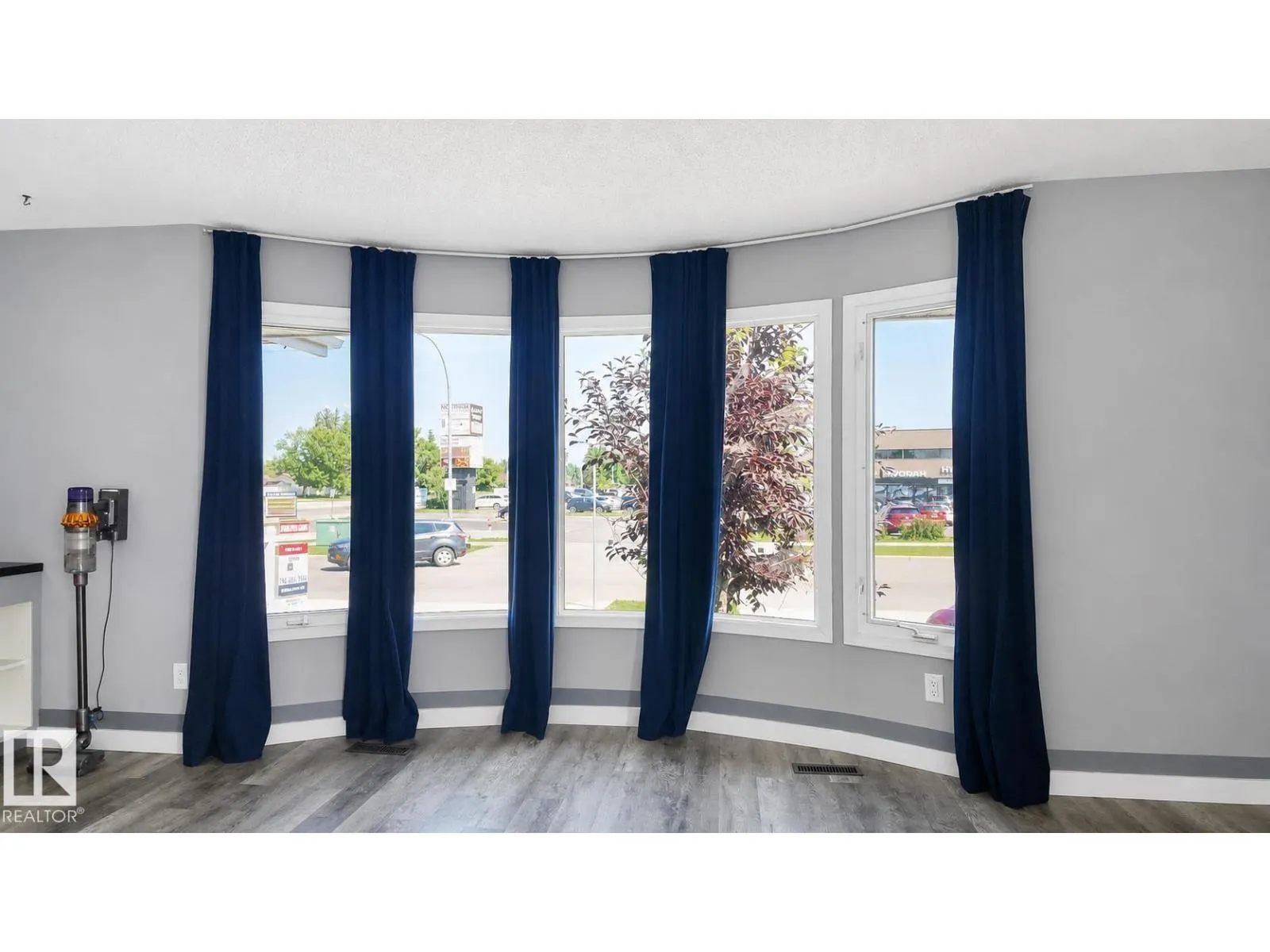16608 109 ST NW