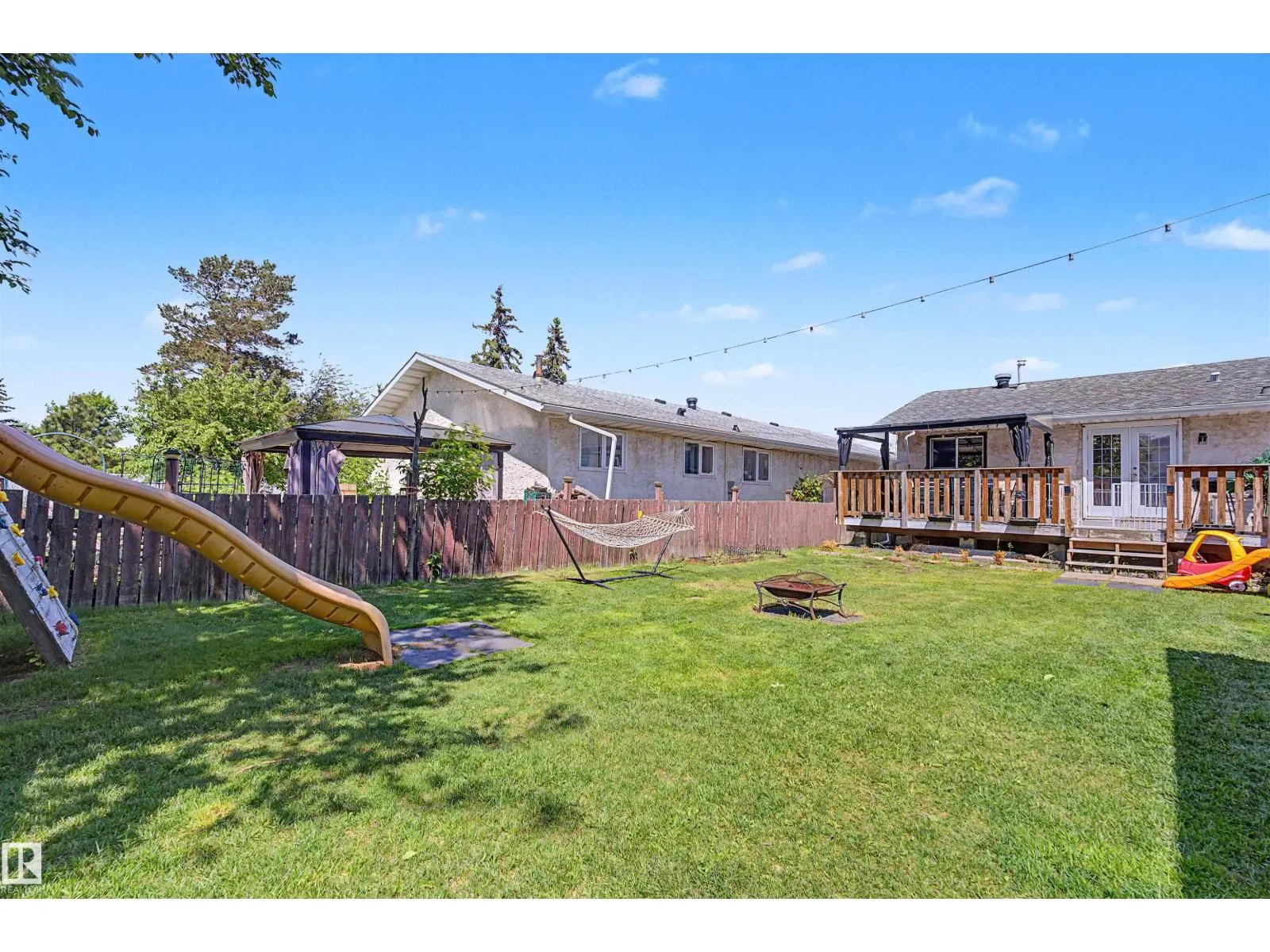 16608 109 ST NW