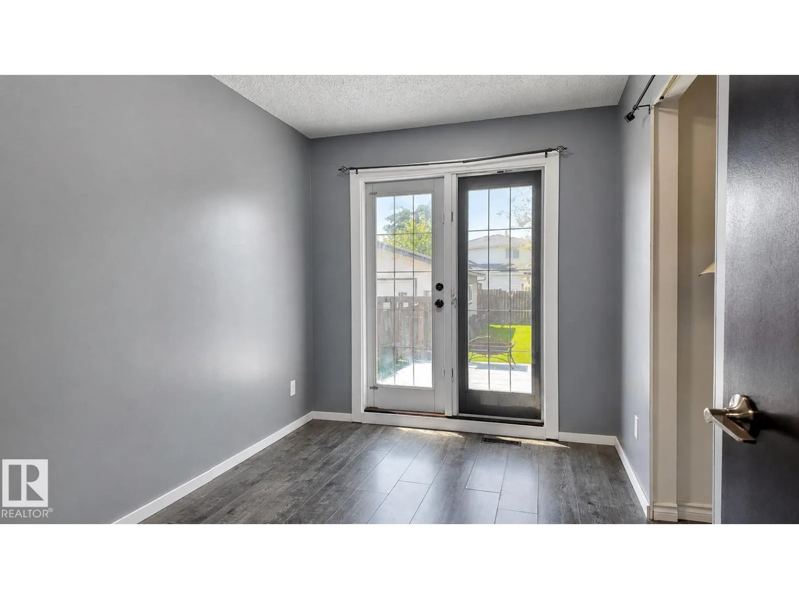 16608 109 ST NW