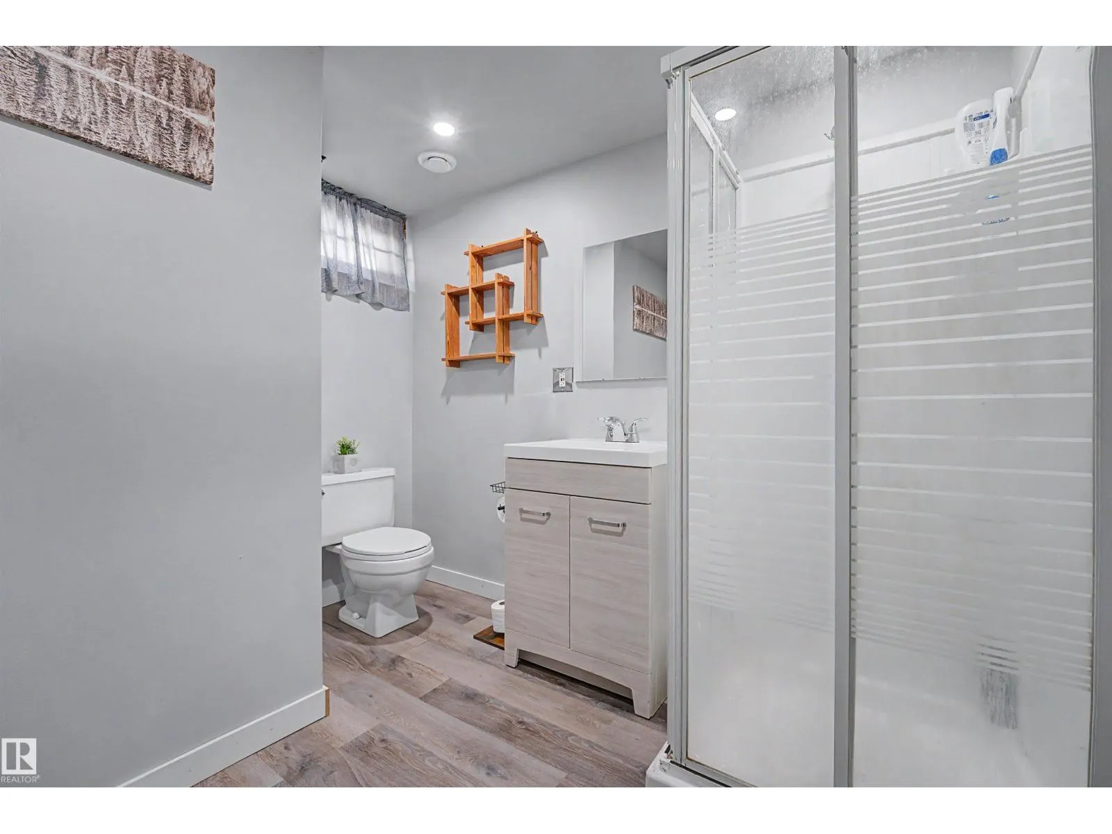 16608 109 ST NW