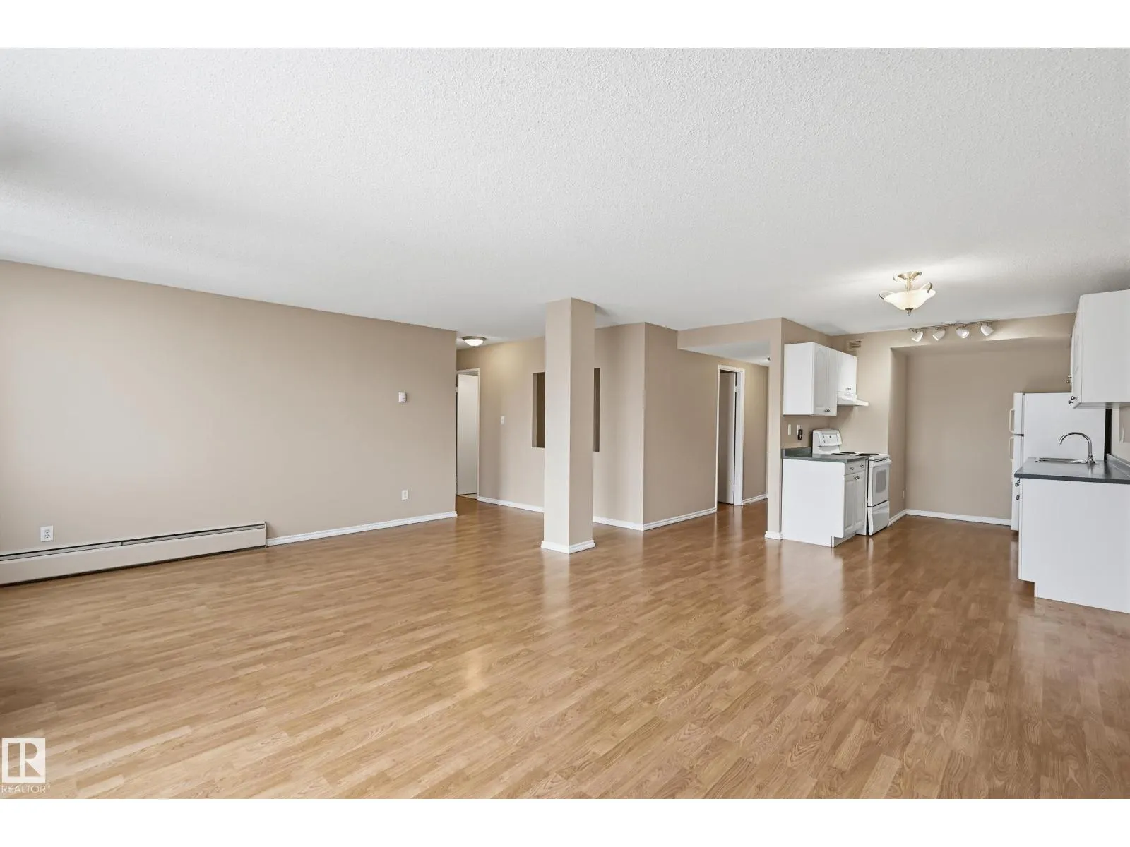 #1805 10011 116 ST NW
