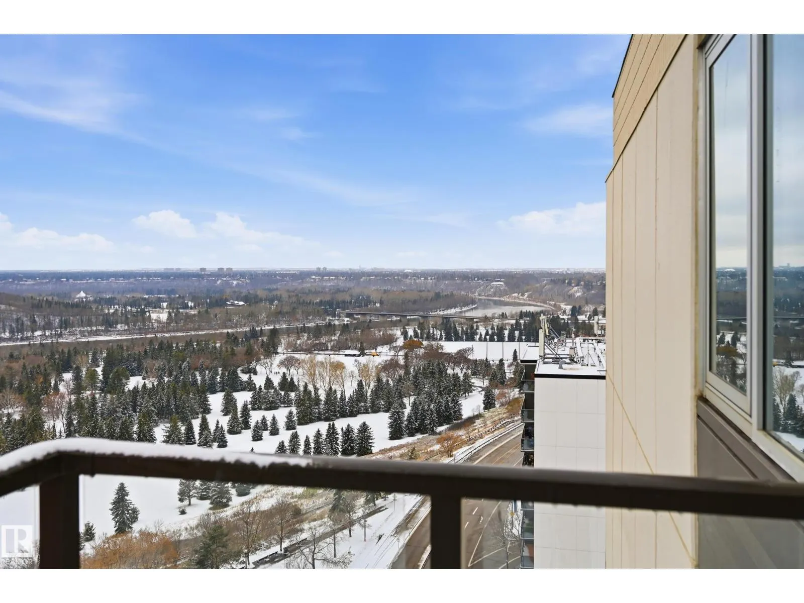 #1805 10011 116 ST NW