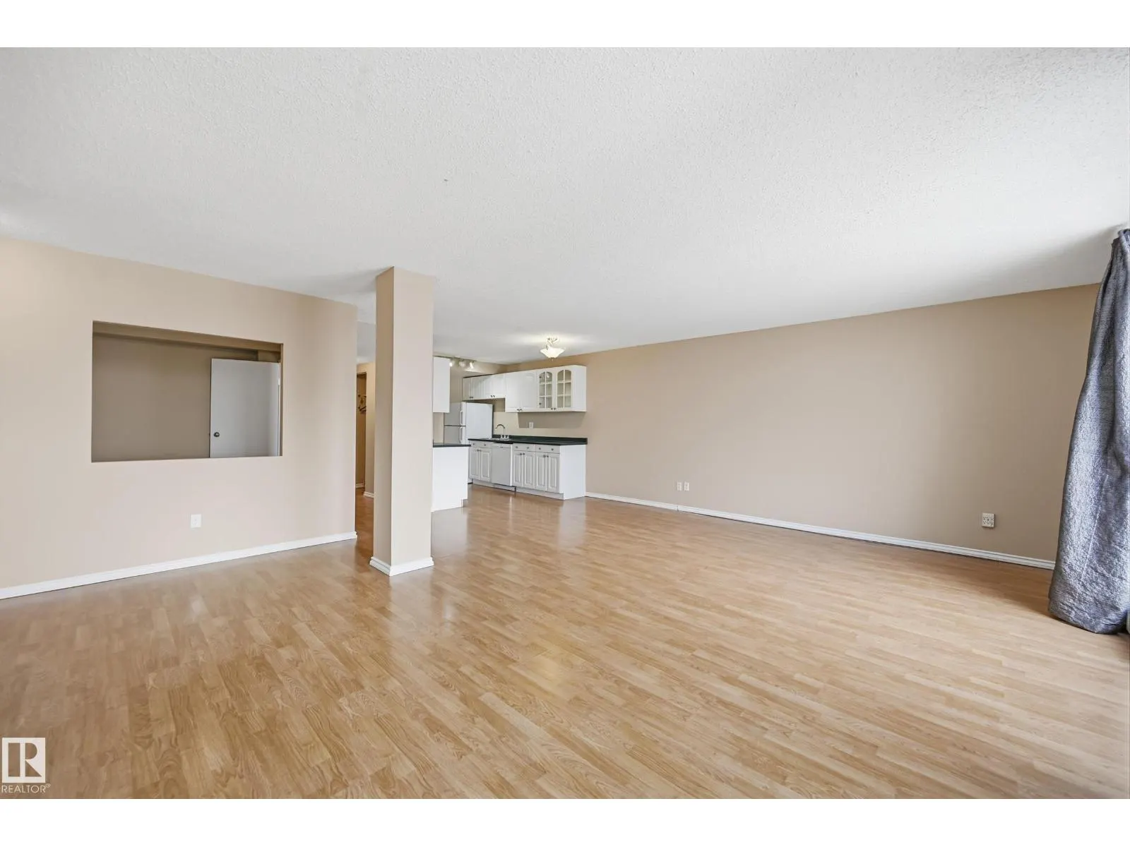 #1805 10011 116 ST NW