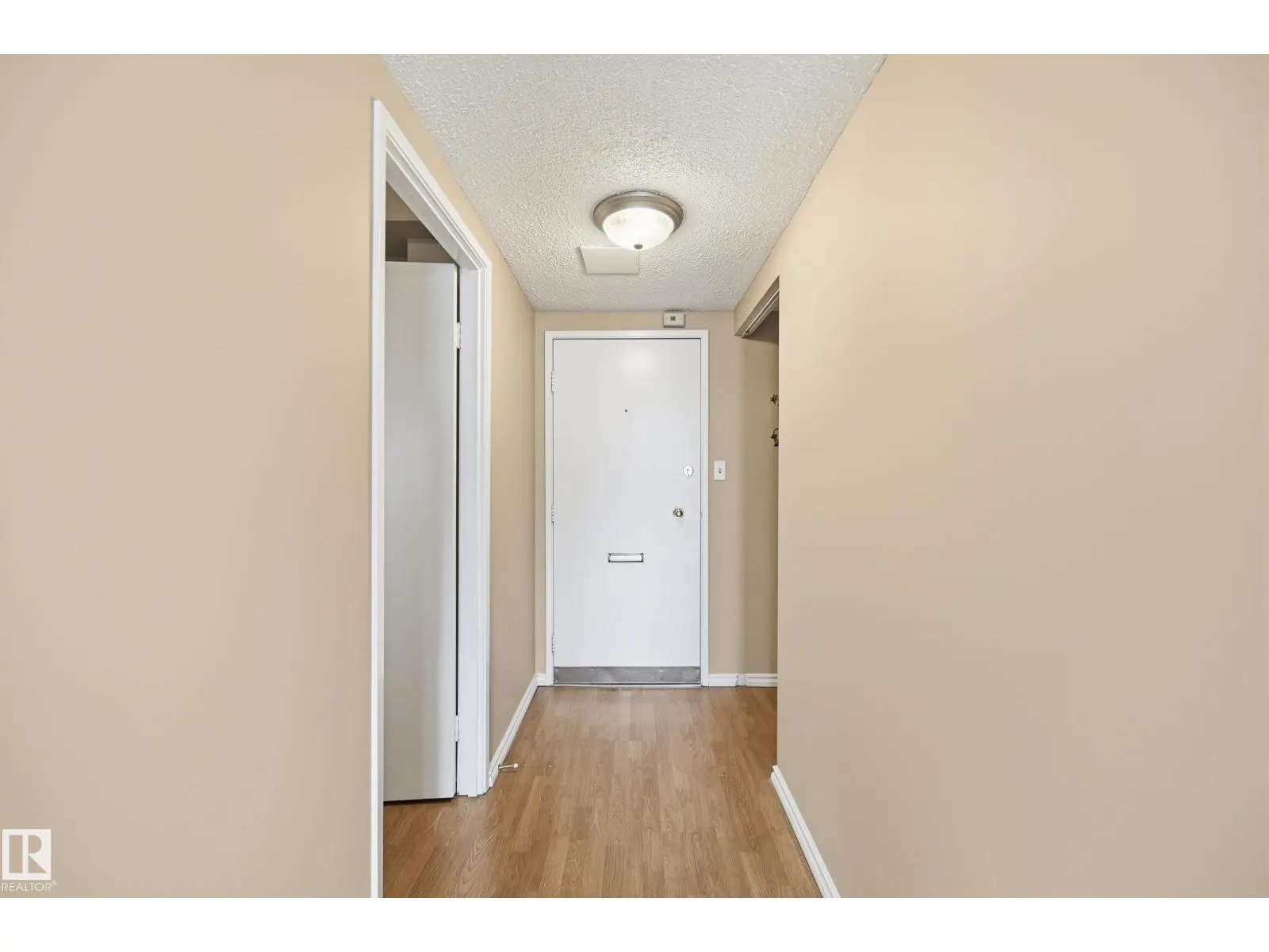 #1805 10011 116 ST NW