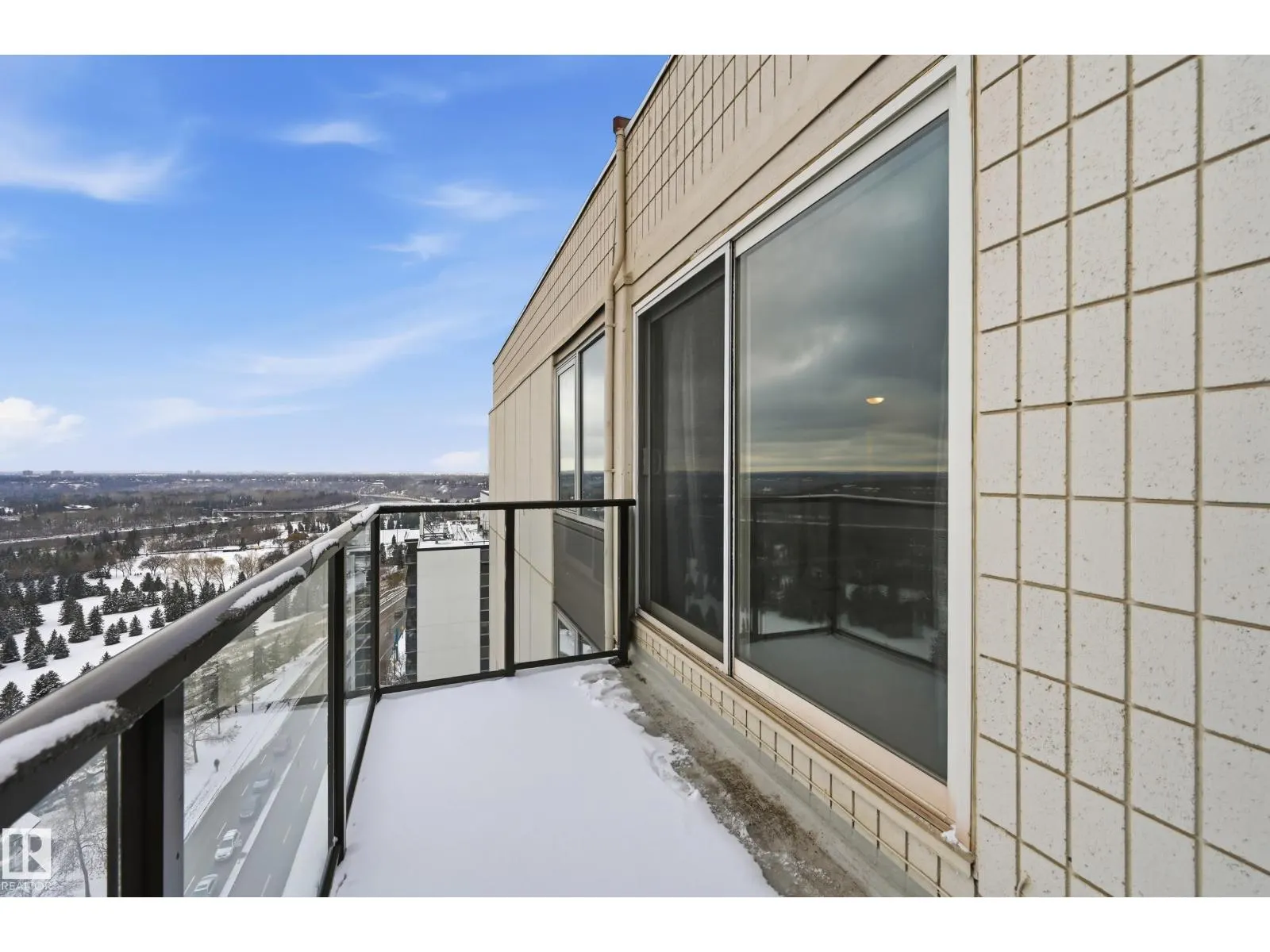 #1805 10011 116 ST NW