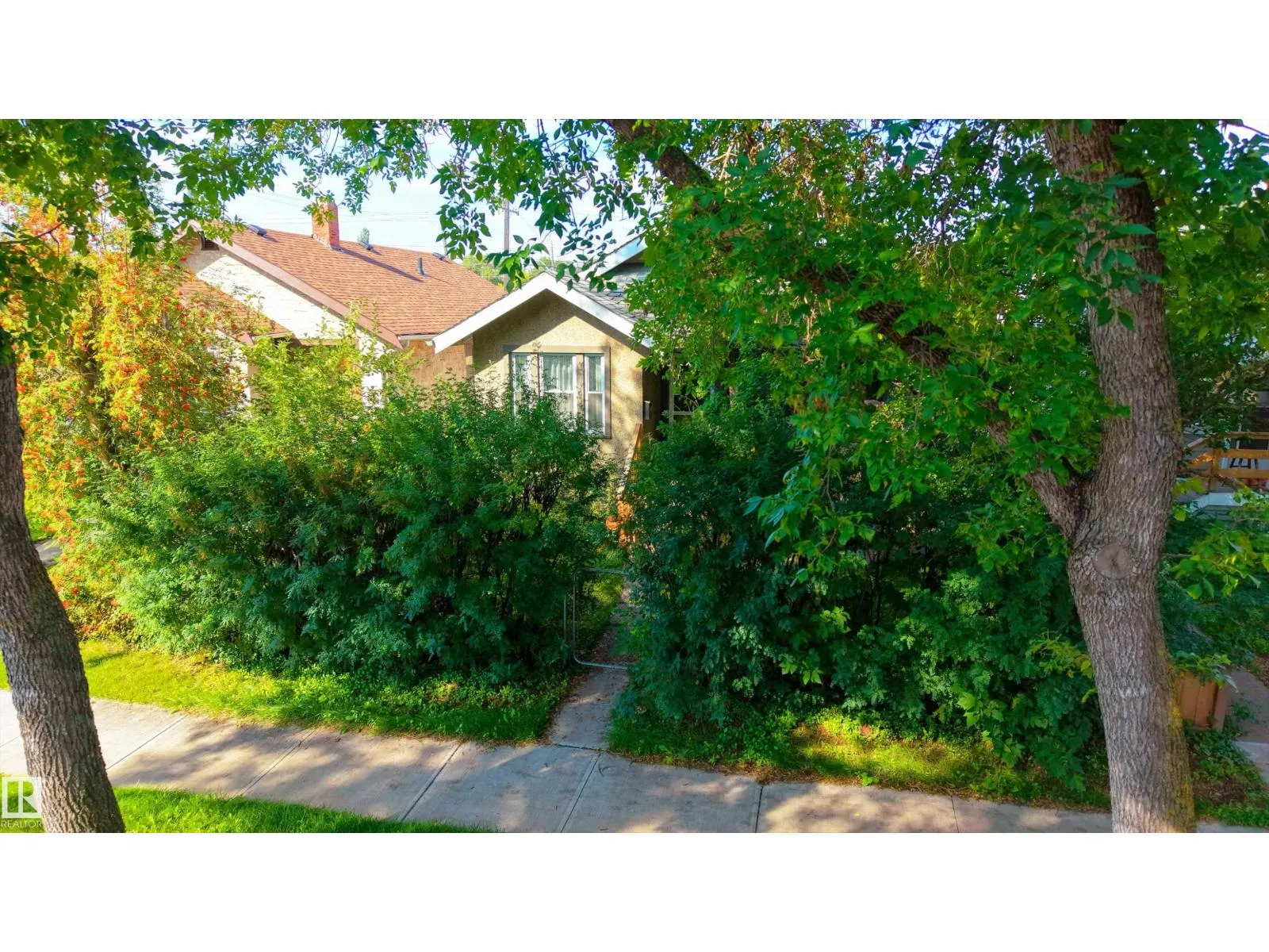 11506 94 ST NW