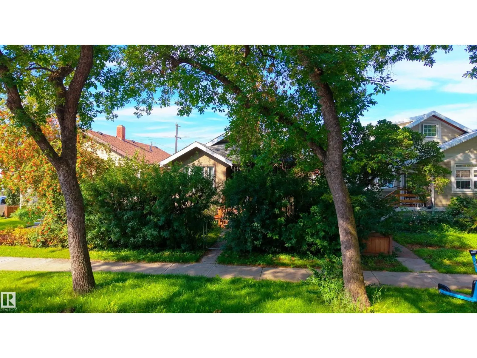 11506 94 ST NW