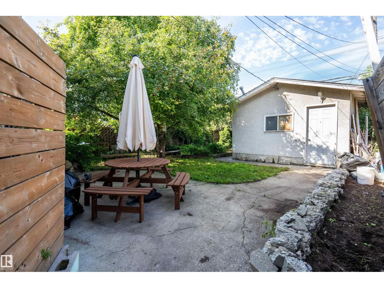 11506 94 ST NW