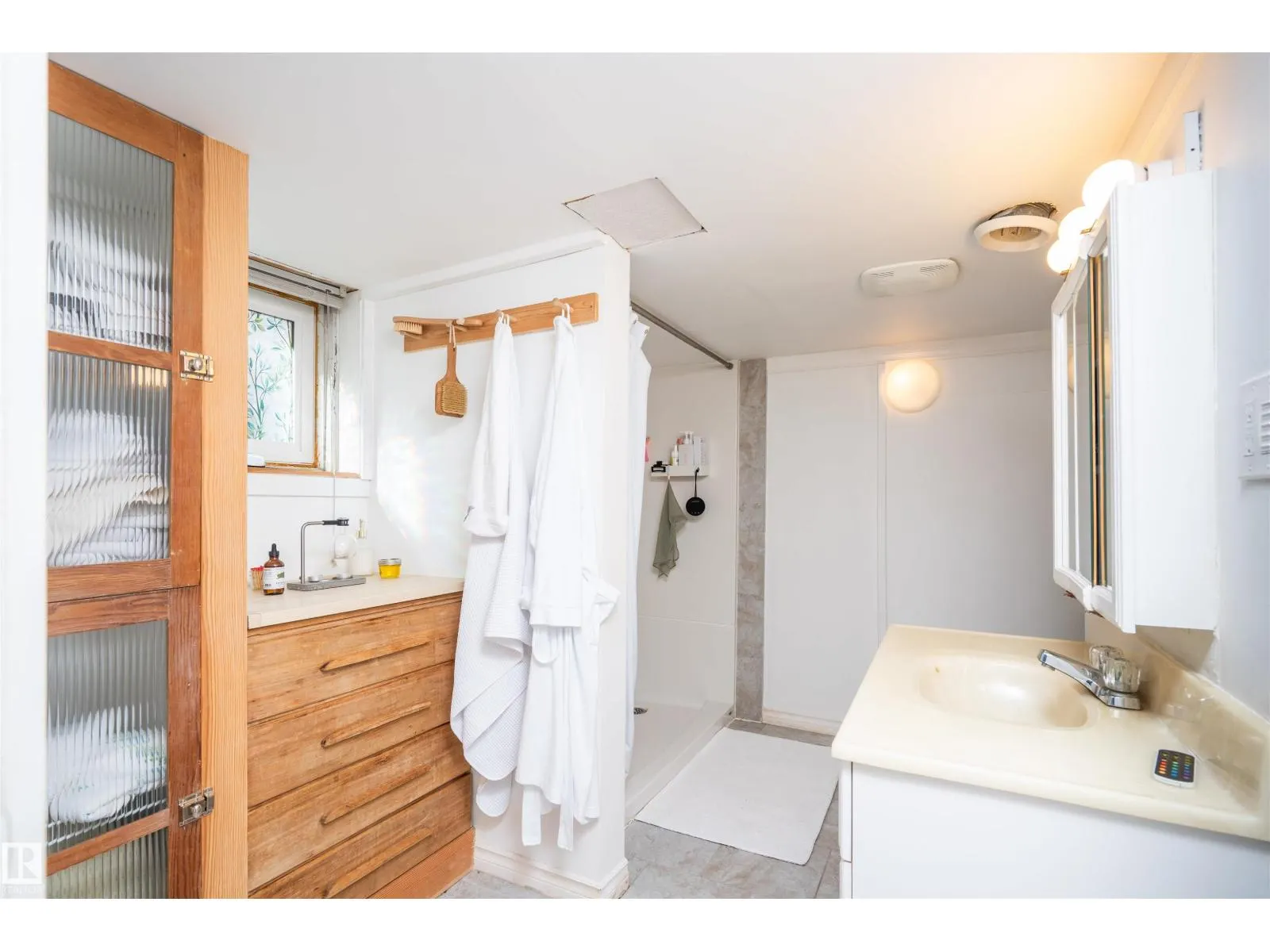 11506 94 ST NW