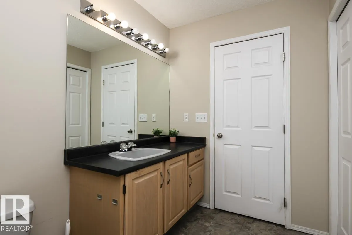 47 MCLEOD CR