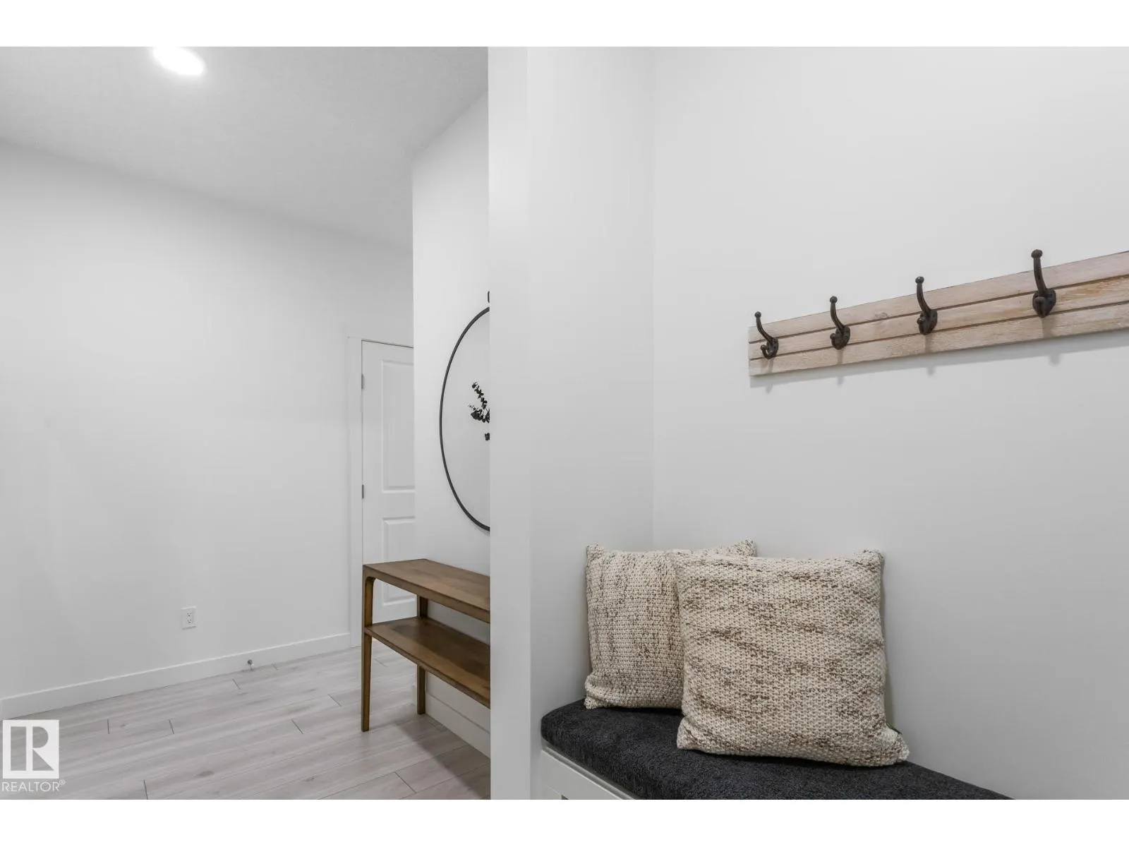 20835 40 AV NW