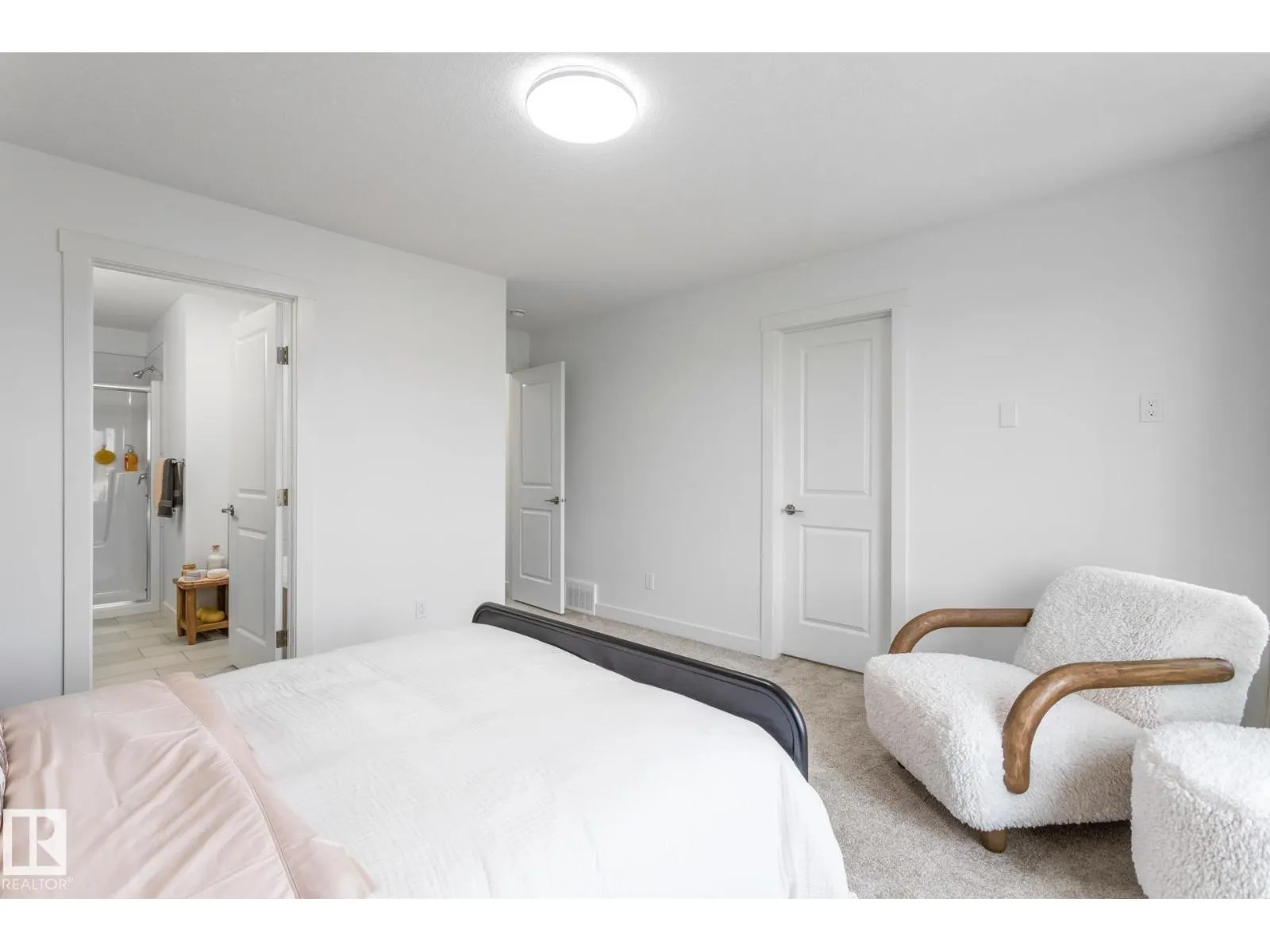 20835 40 AV NW