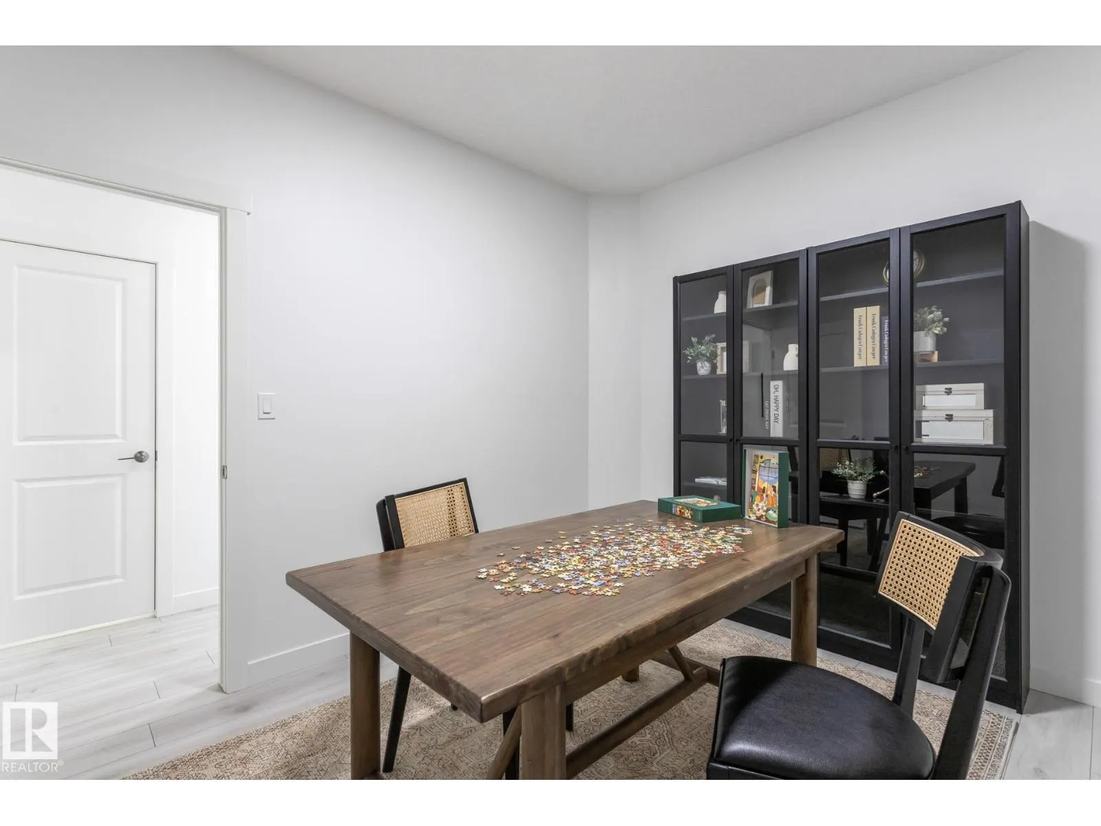 20835 40 AV NW