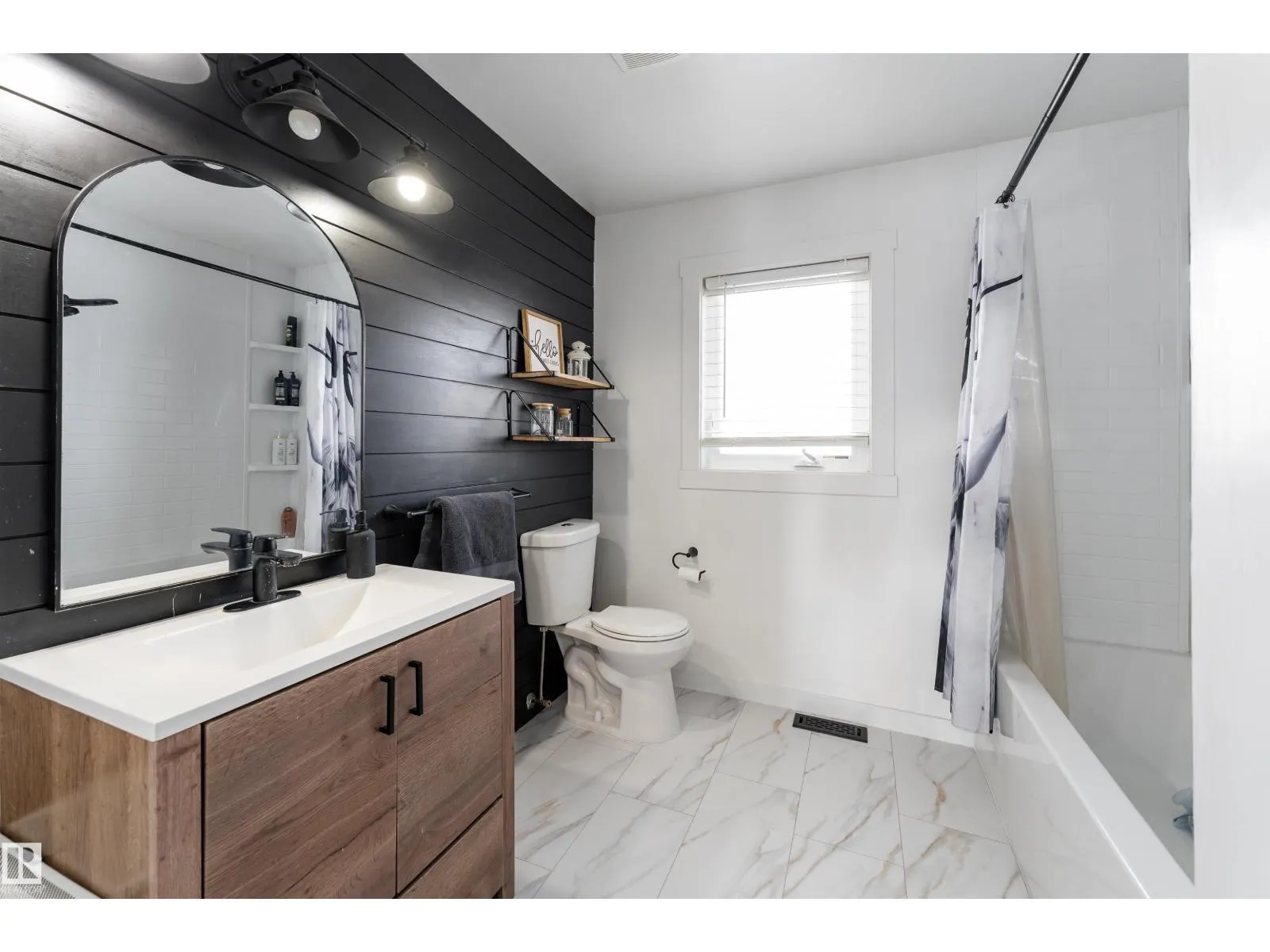 #71 56019 RGE ROAD 230
