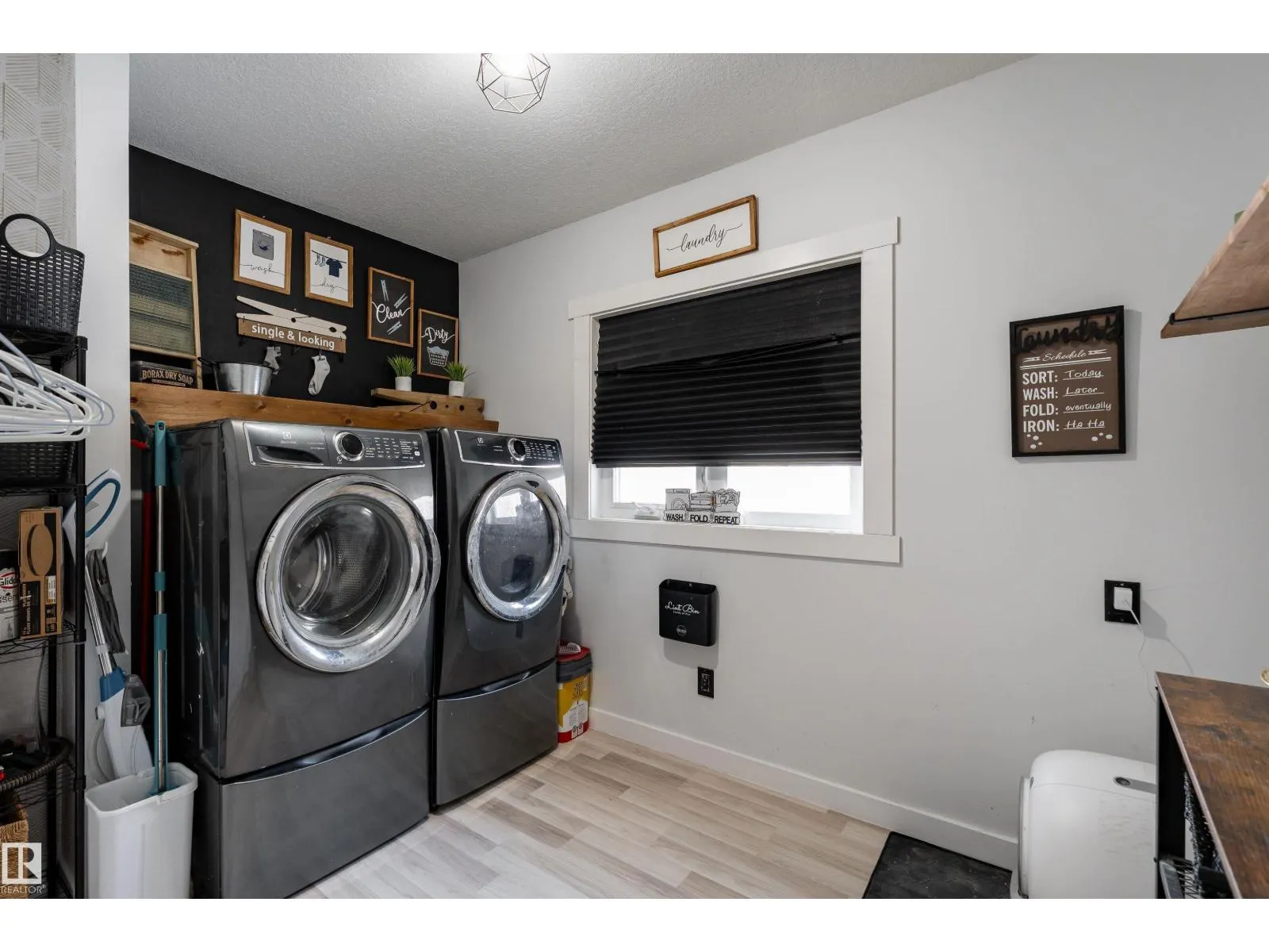#71 56019 RGE ROAD 230