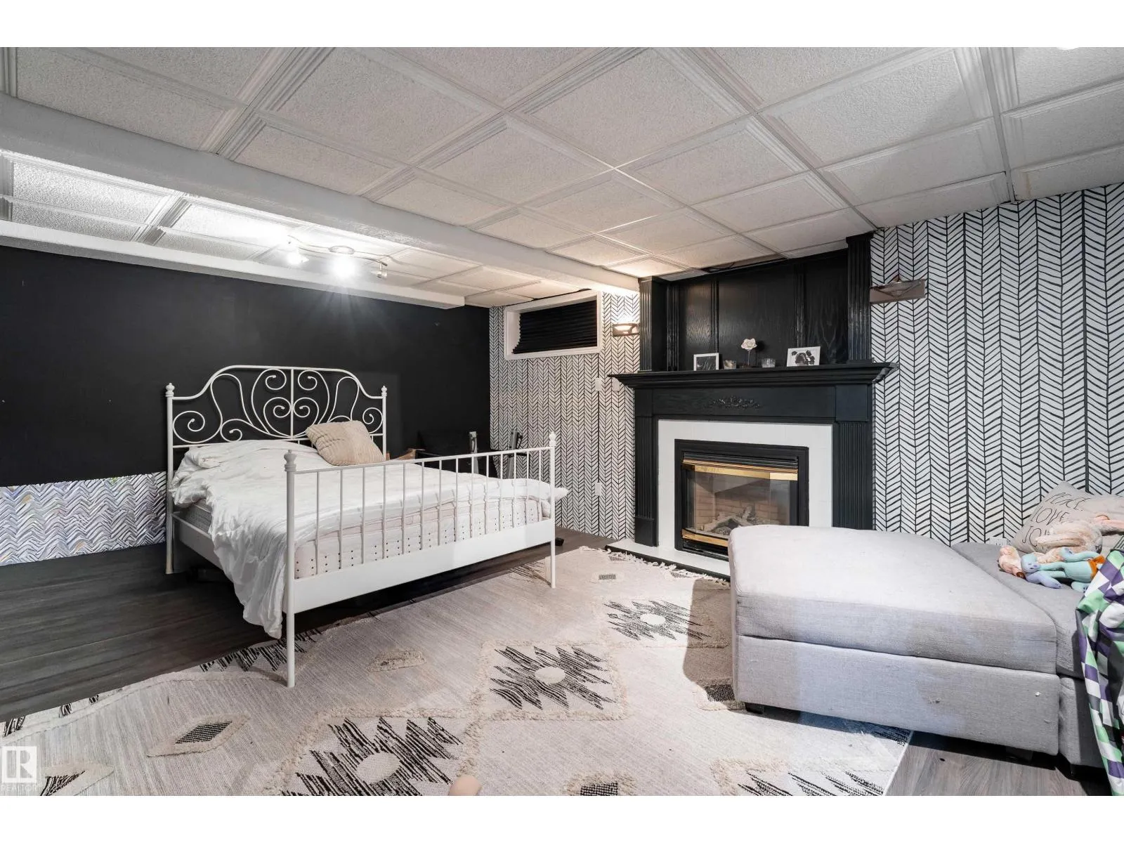 #71 56019 RGE ROAD 230