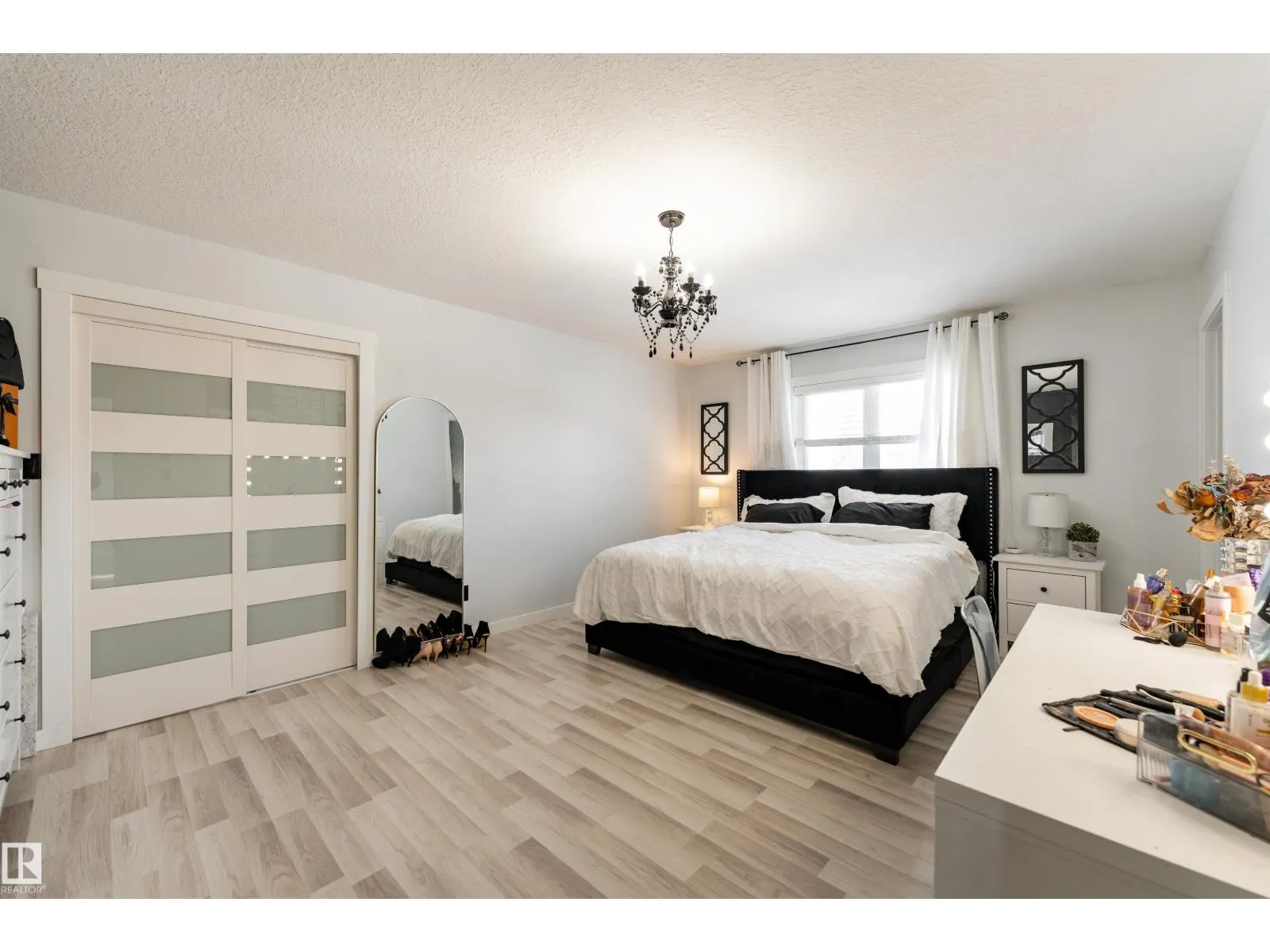 #71 56019 RGE ROAD 230