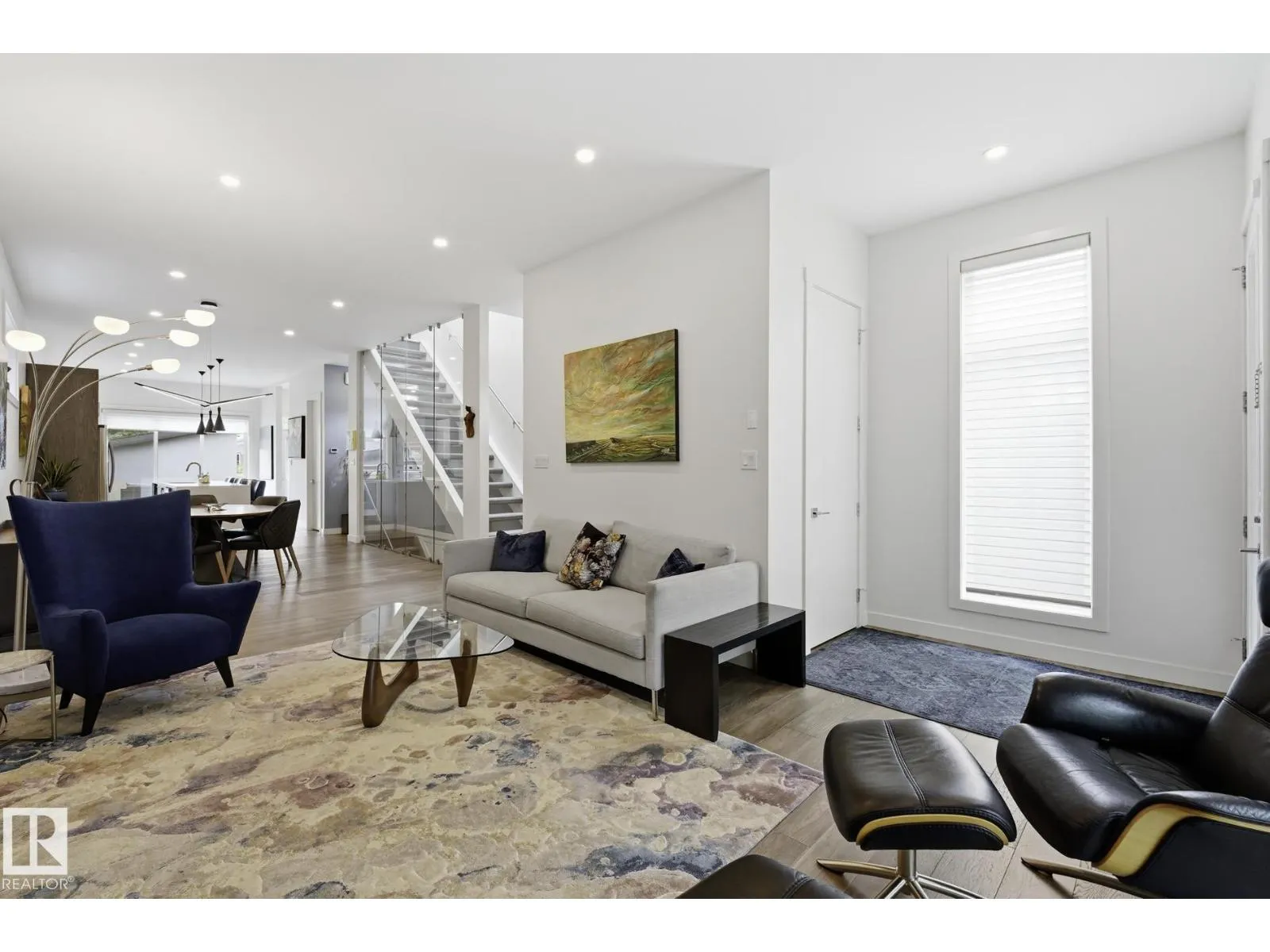 10433 140 ST NW
