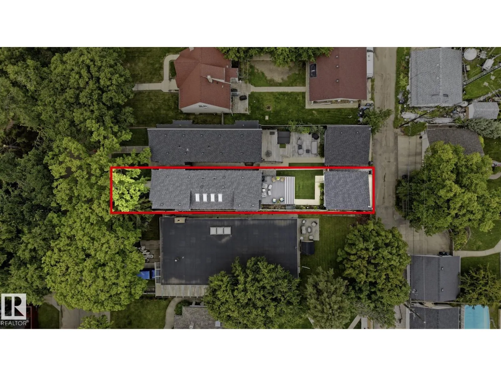 10433 140 ST NW