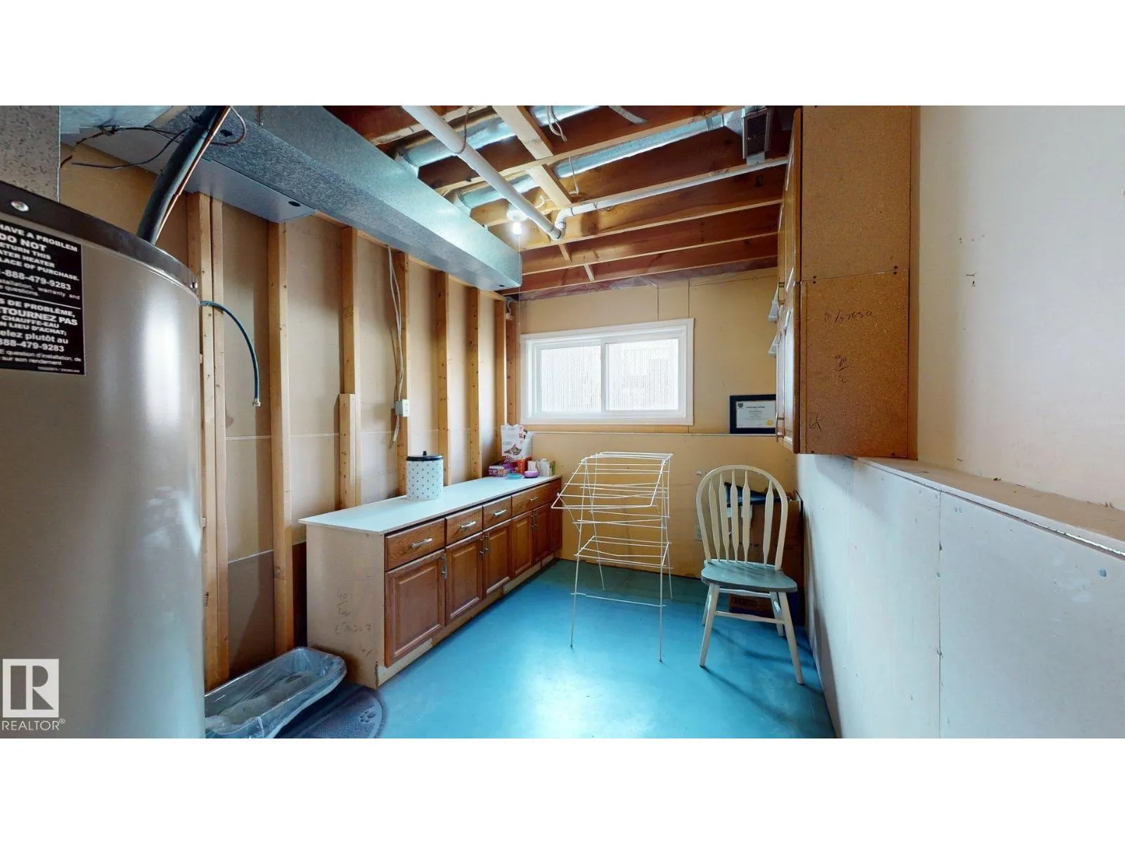4013 Mackenzie AV