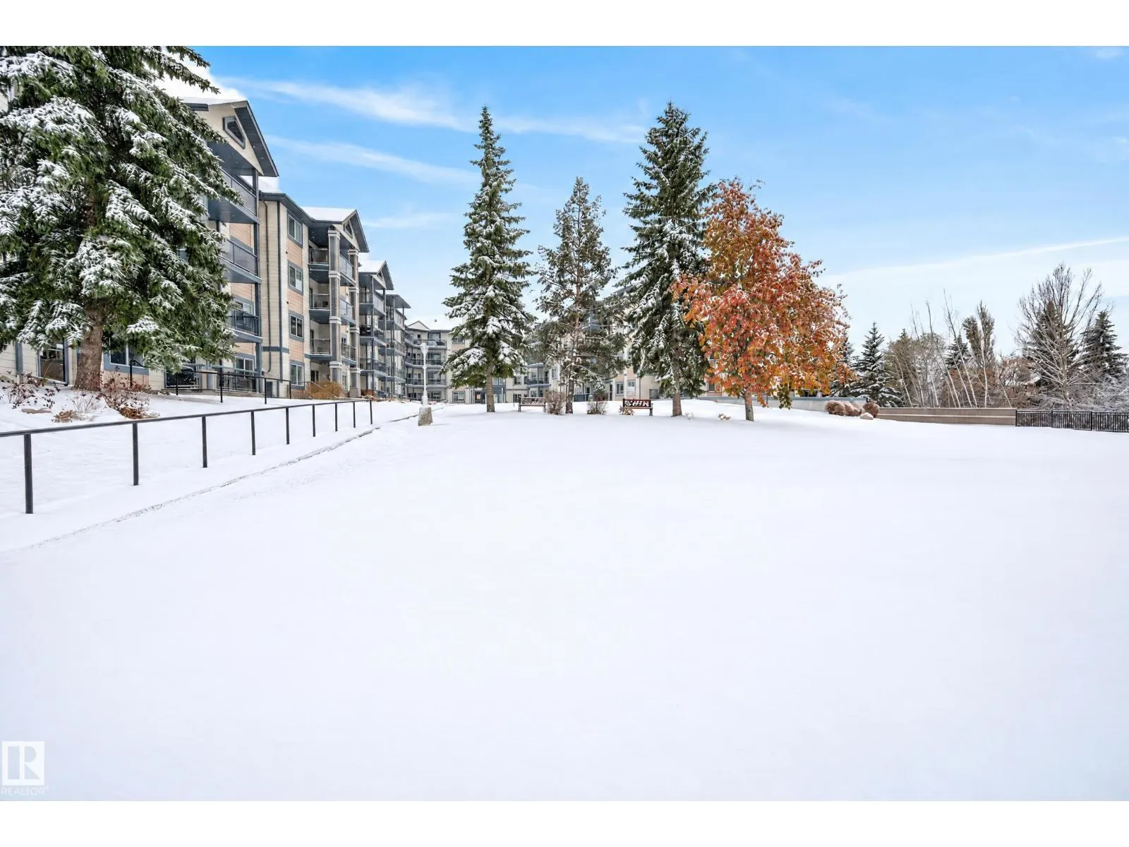 #414 100 FOXHAVEN DR