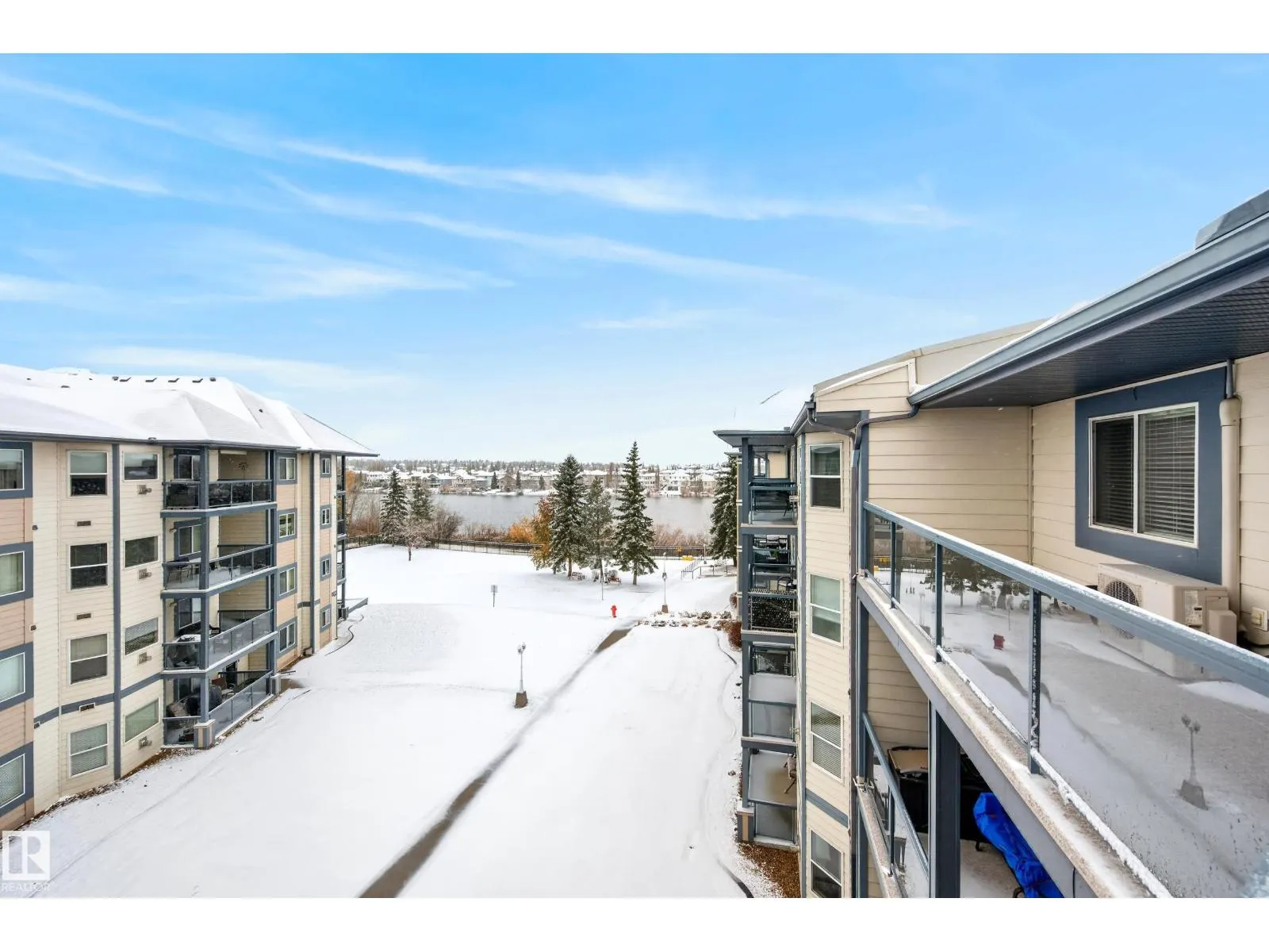#414 100 FOXHAVEN DR