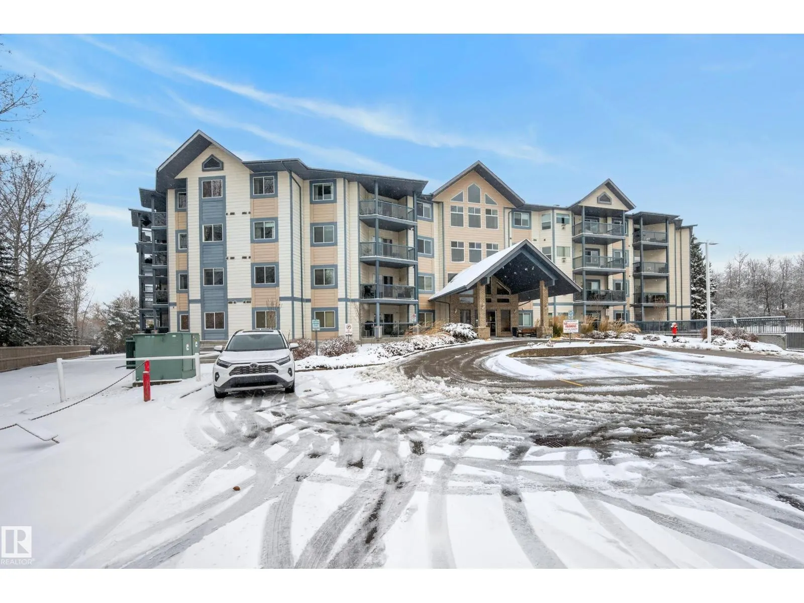 #414 100 FOXHAVEN DR