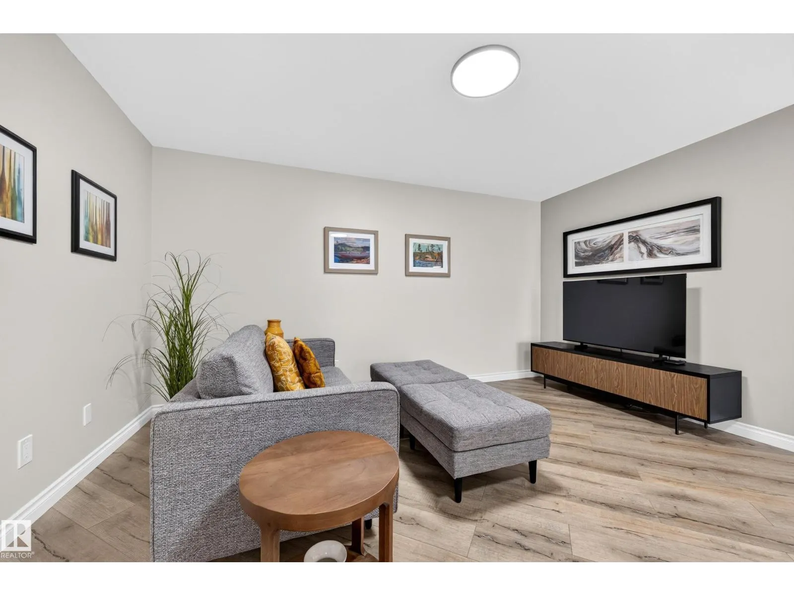 #414 100 FOXHAVEN DR