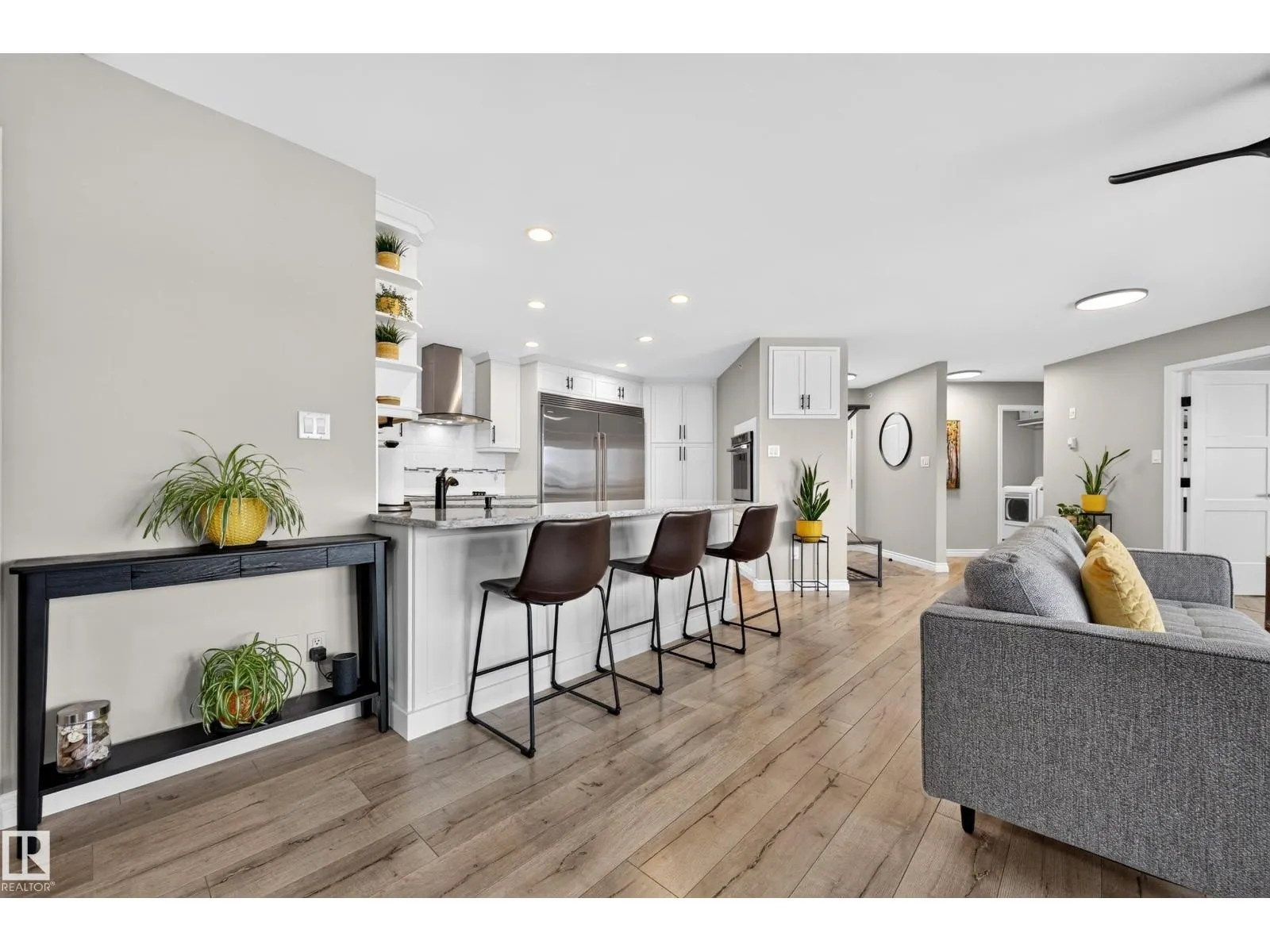 #414 100 FOXHAVEN DR