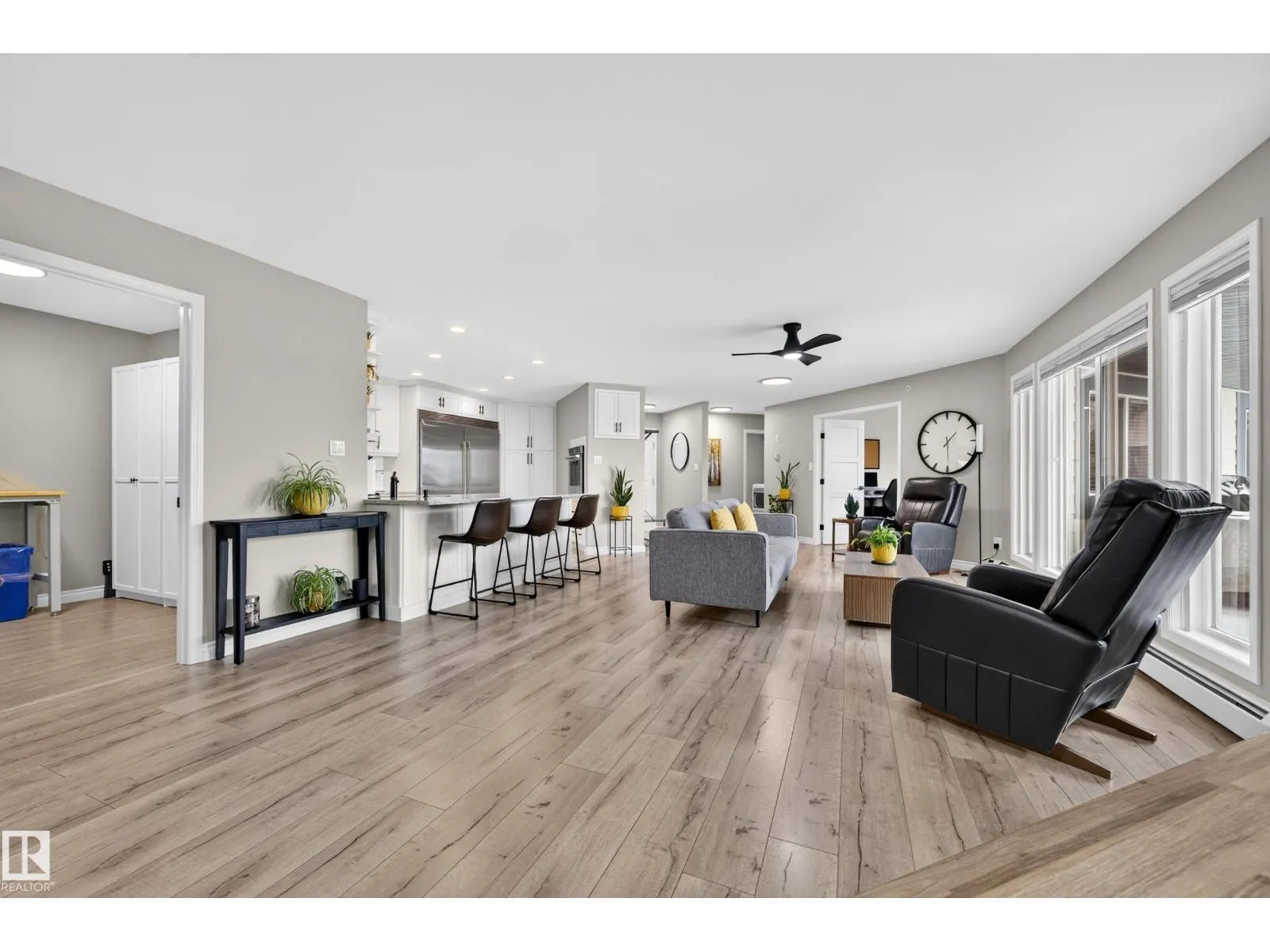 #414 100 FOXHAVEN DR