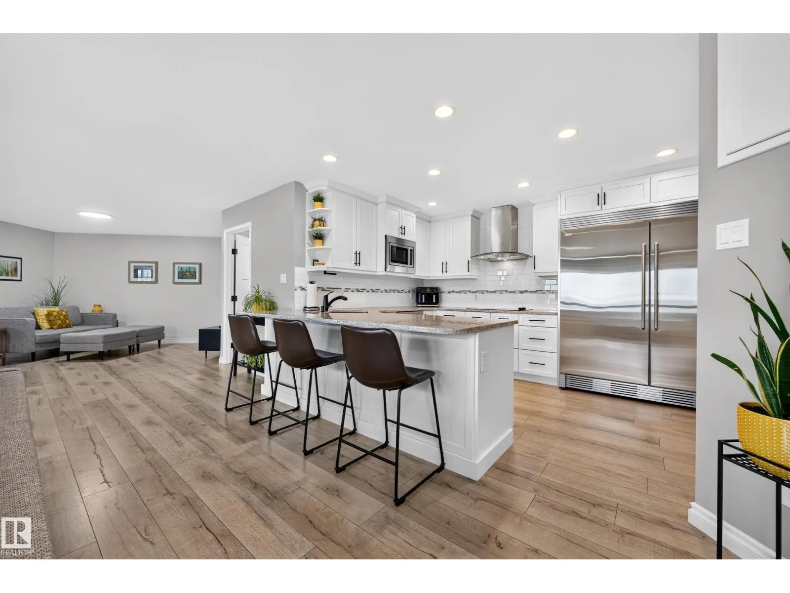#414 100 FOXHAVEN DR