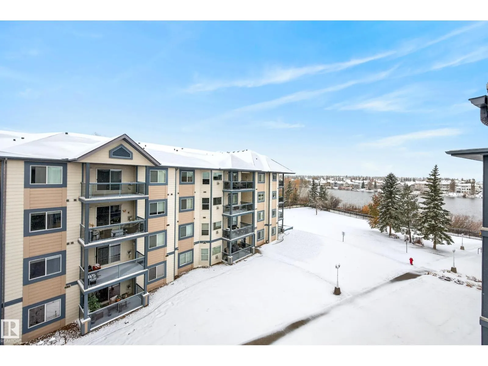 #414 100 FOXHAVEN DR