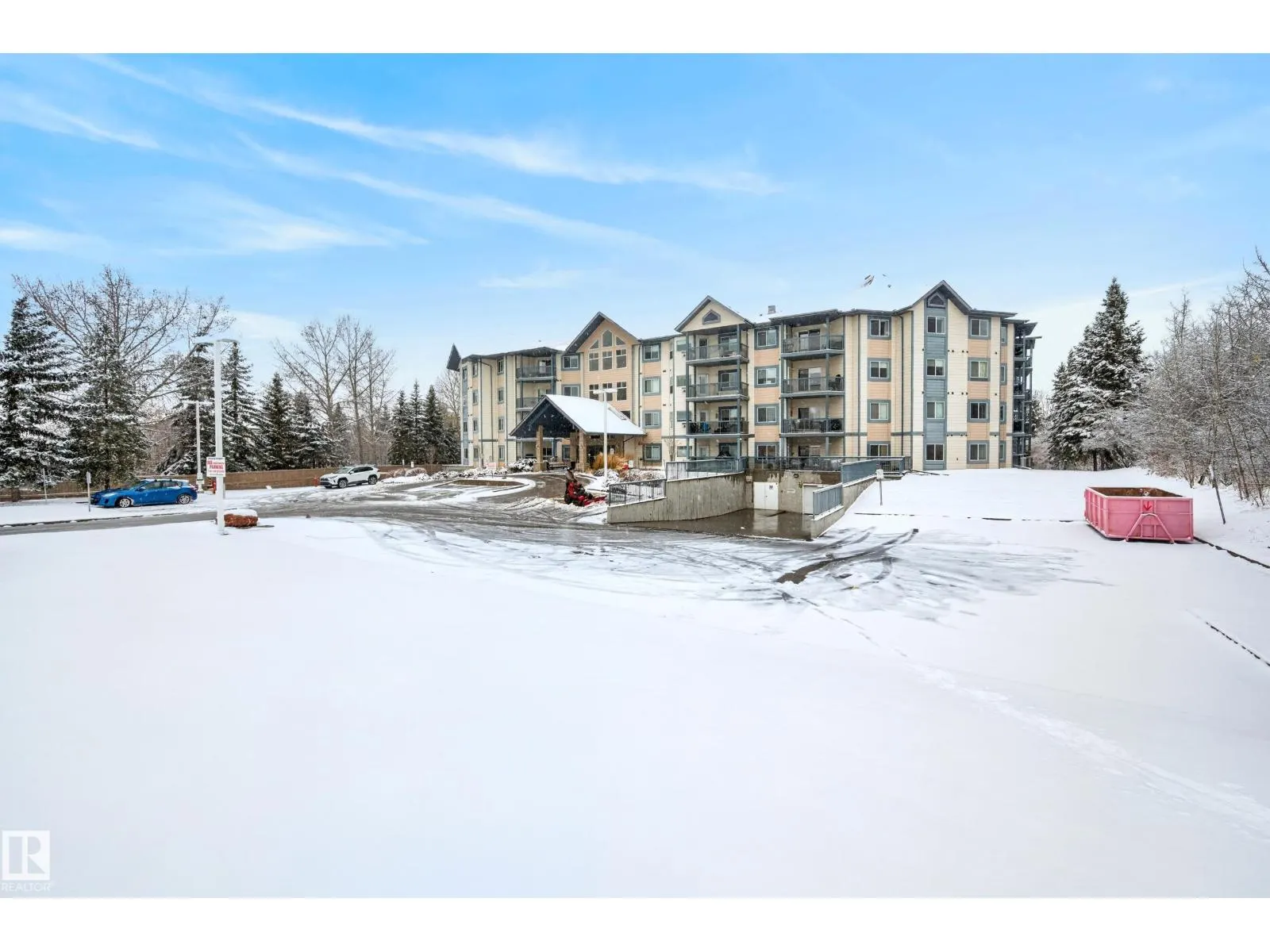 #414 100 FOXHAVEN DR