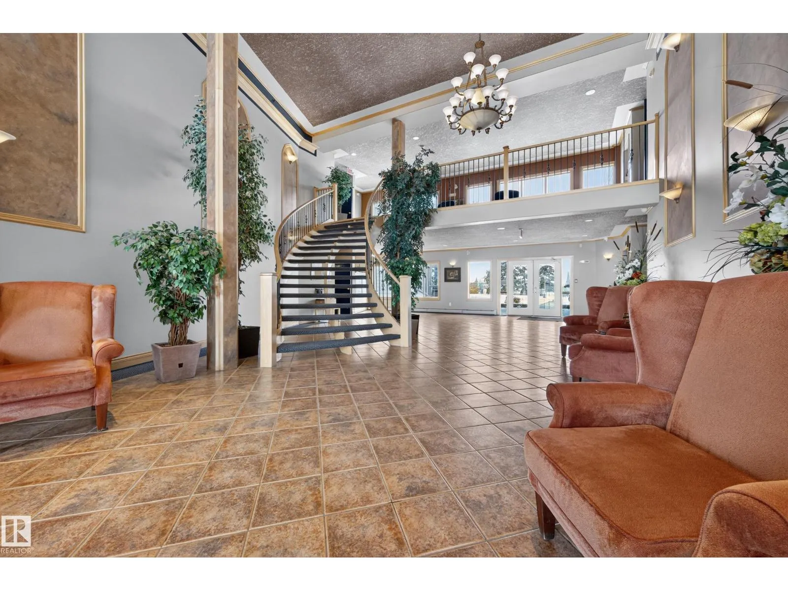 #414 100 FOXHAVEN DR