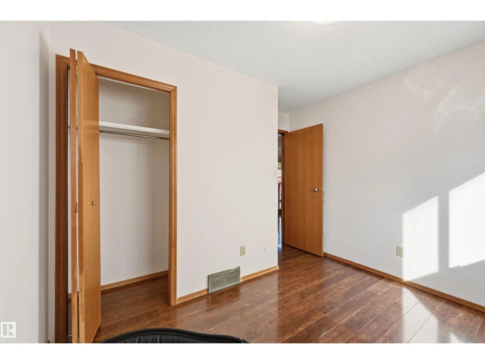 6308 152C AV NW