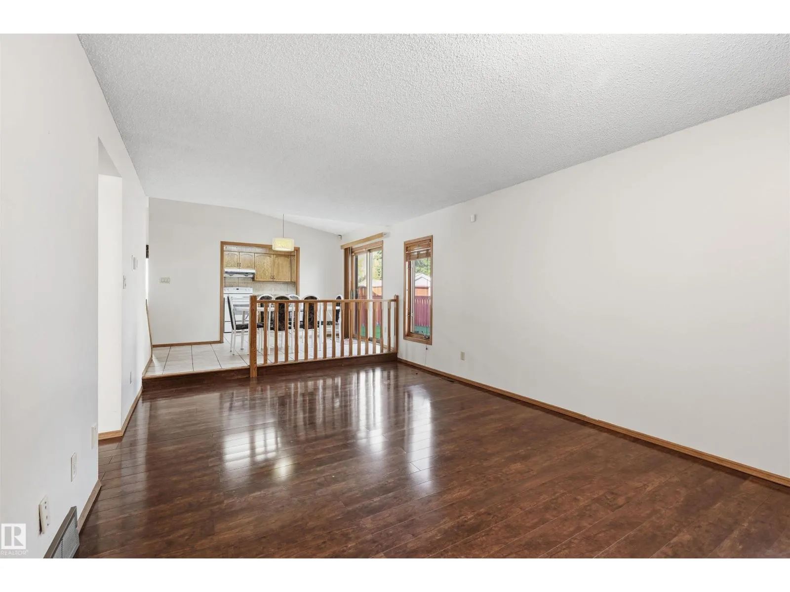6308 152C AV NW