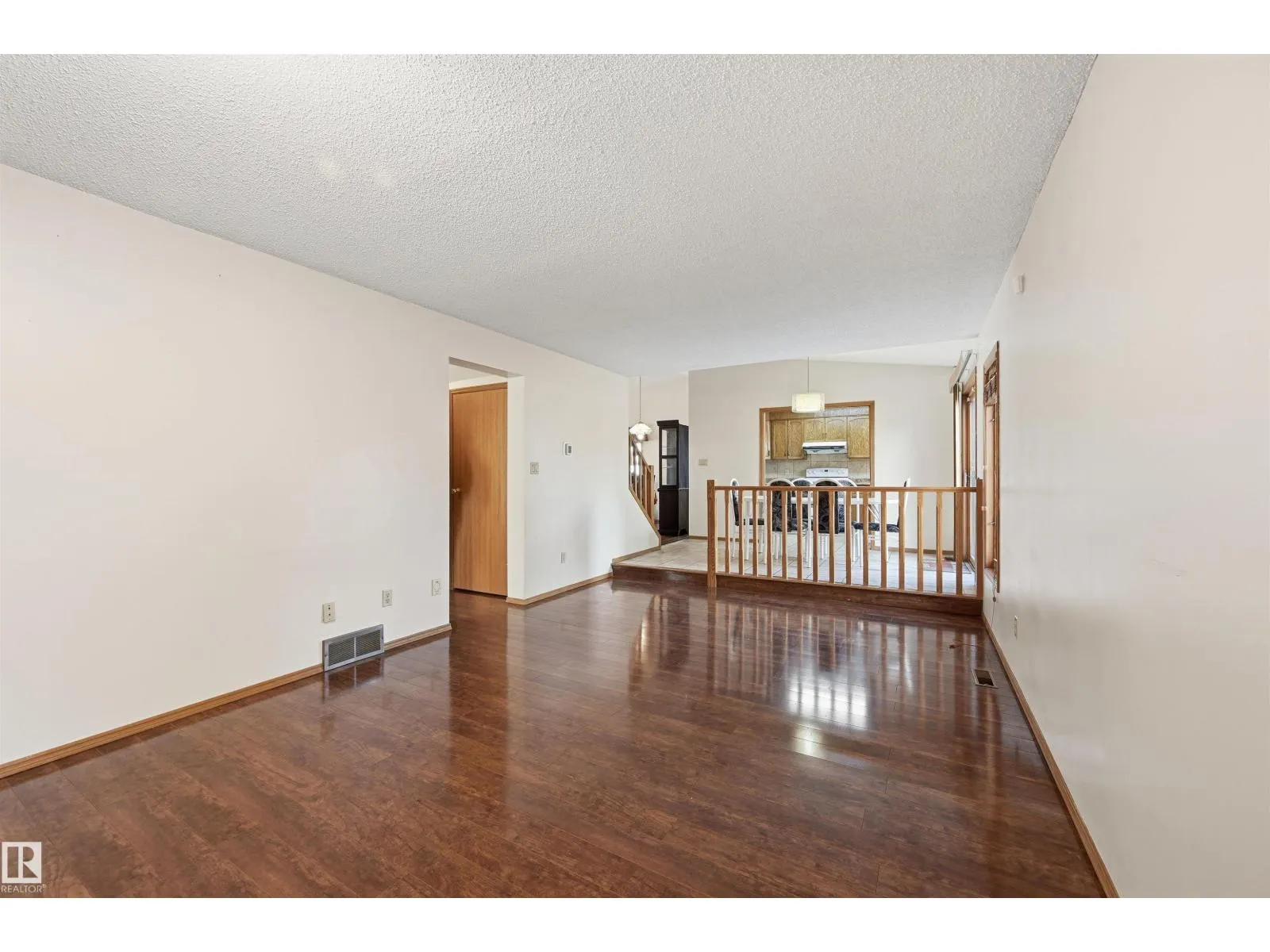 6308 152C AV NW