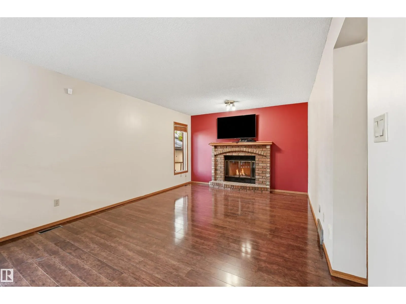 6308 152C AV NW